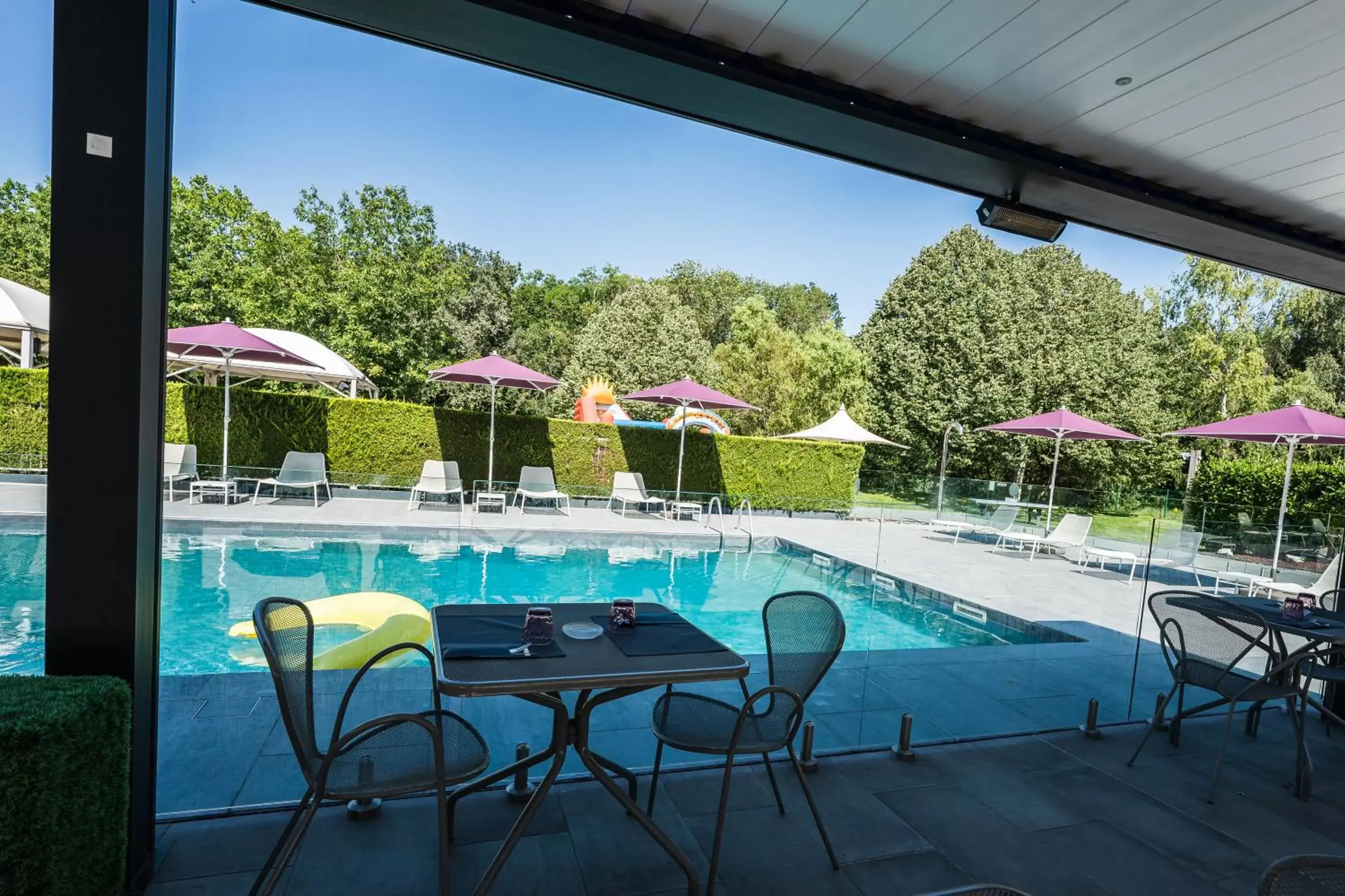 Patio, Swimming Pool in Novotel Orléans Saint Jean de Braye