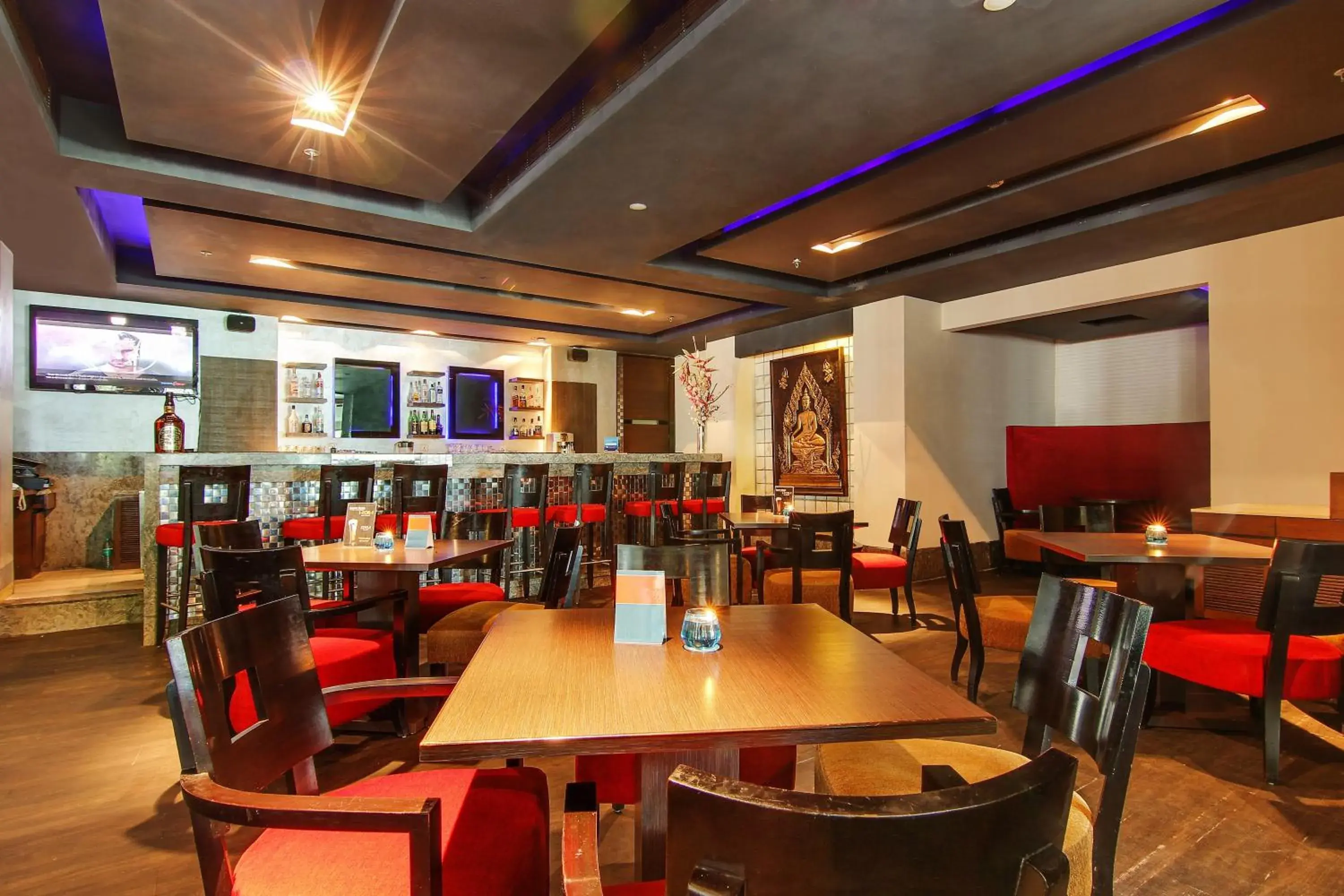 Lounge or bar, Restaurant/Places to Eat in Vibe By The Lalit Traveller
