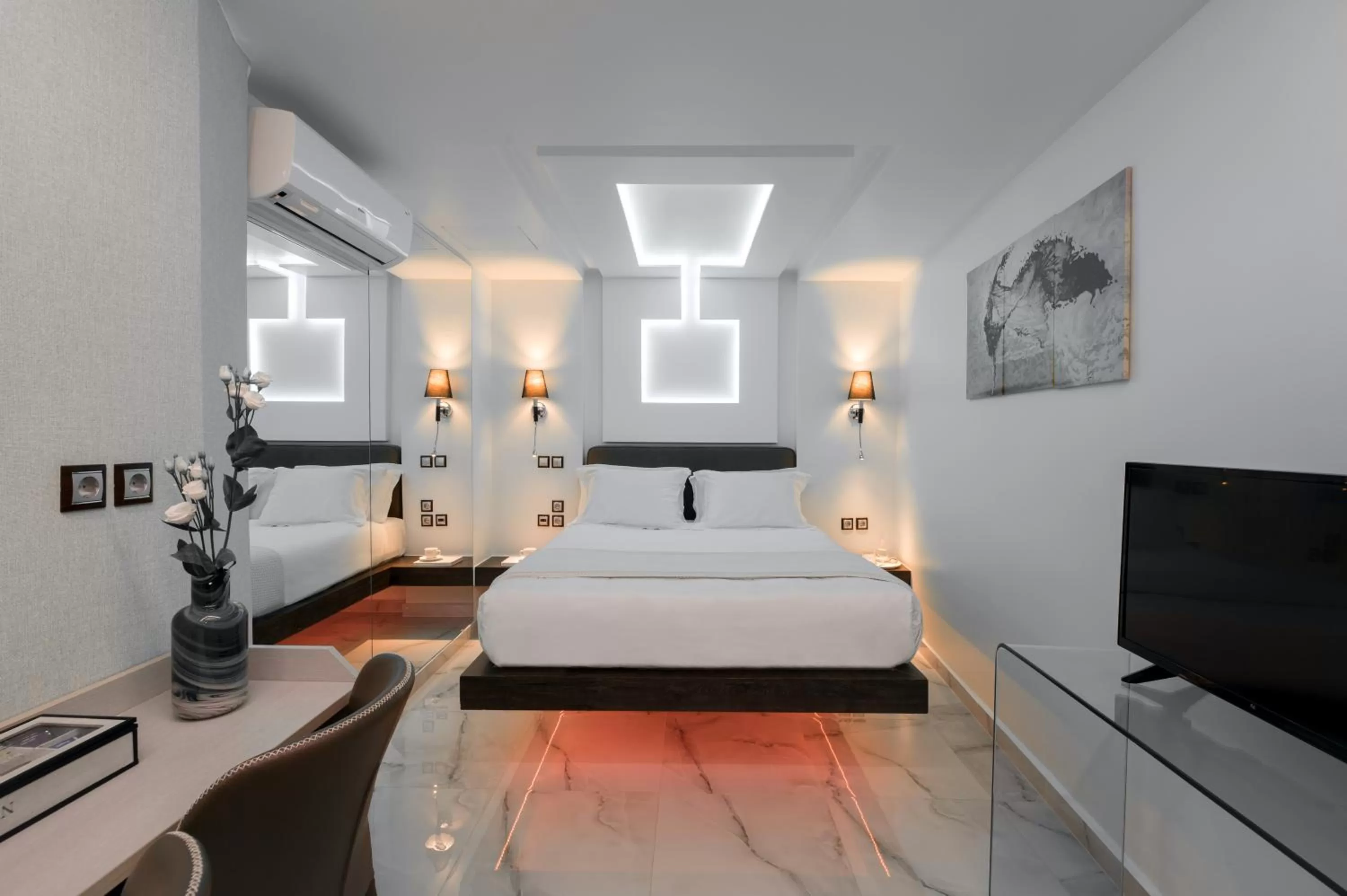 Photo of the whole room, Bed in Athens Starlight Hotel