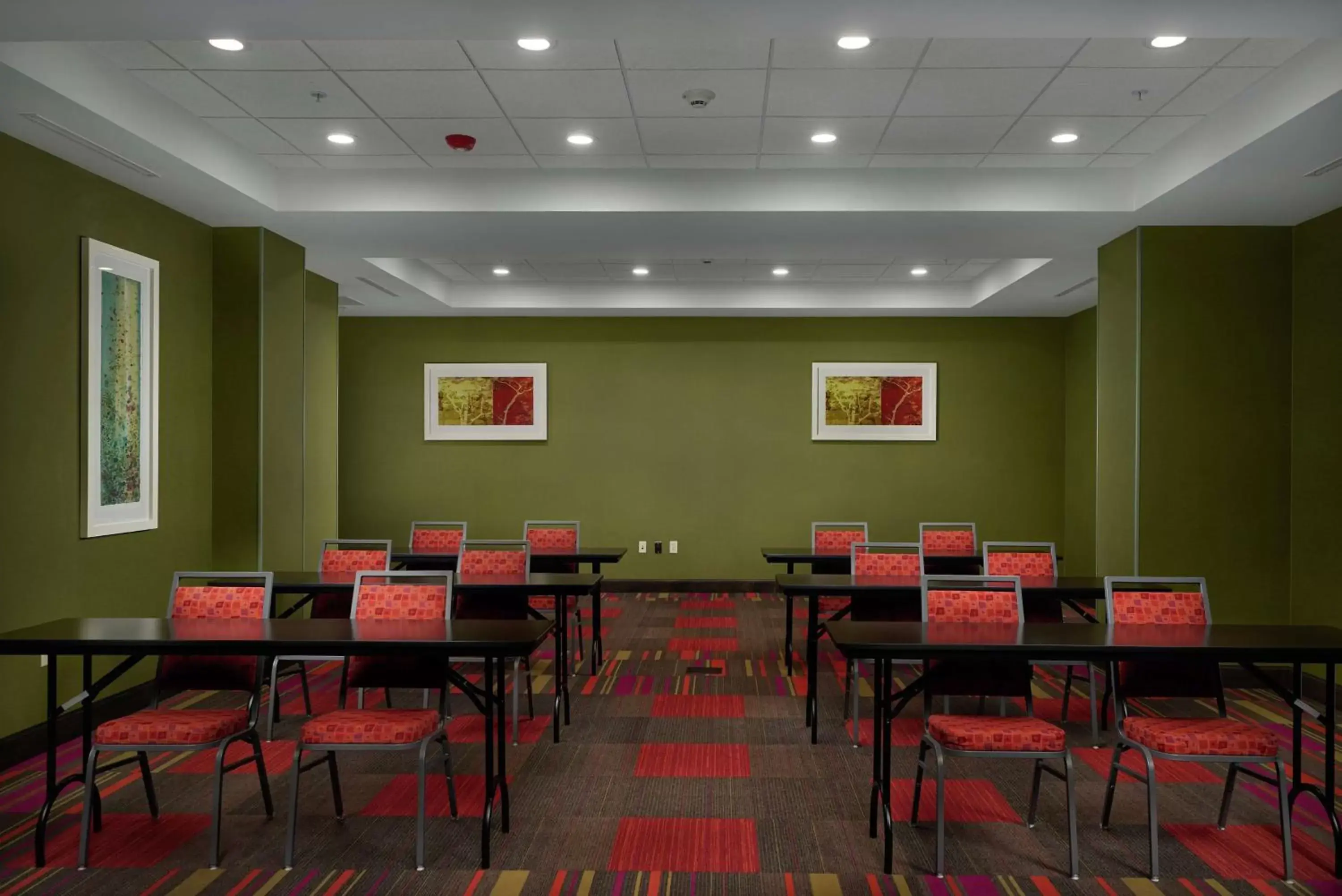 Meeting/conference room in Home2 Suites By Hilton Muskogee