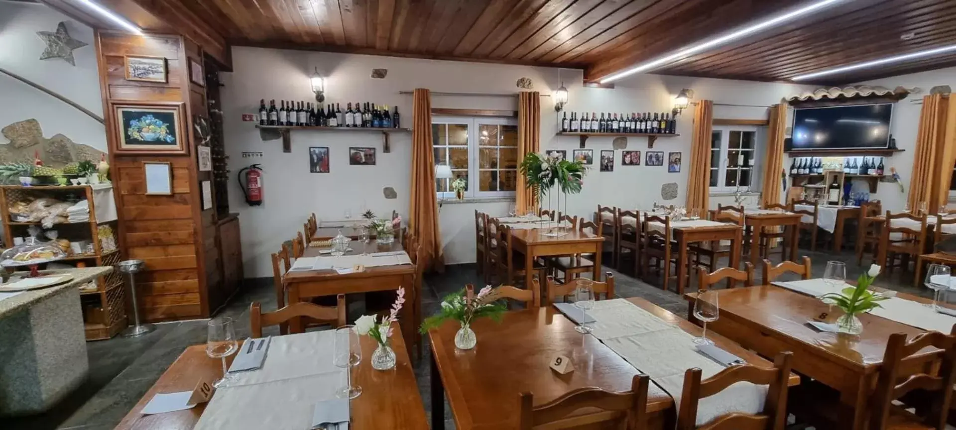 Restaurant/Places to Eat in Alfatima