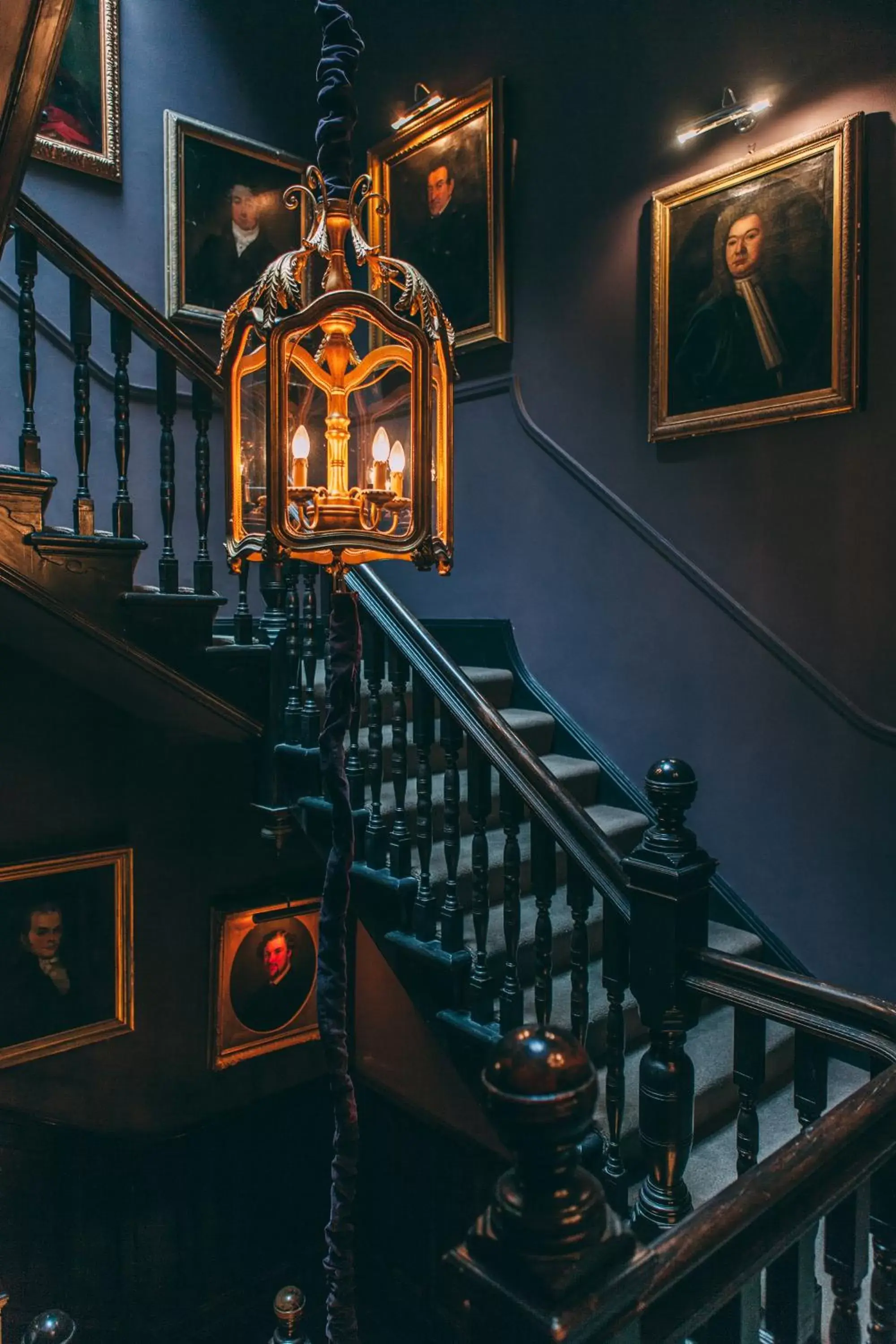 Lobby or reception in 11 Cadogan Gardens and The Apartments by Iconic Luxury Hotels Lobby or reception in 11 Cadogan Gardens and The Apartments by Iconic Luxury Hotels