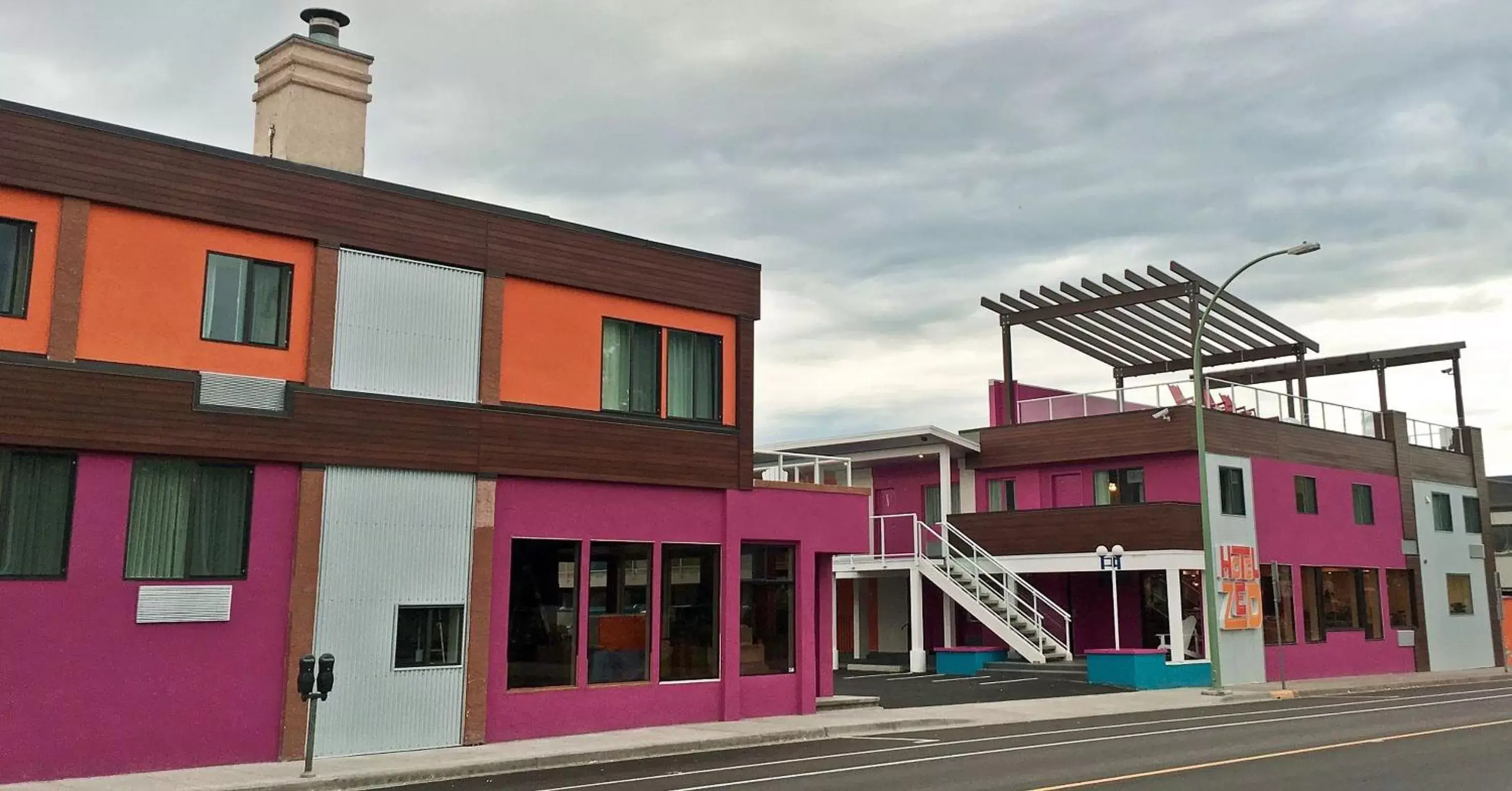 Property building in Hotel Zed Kelowna Property building in Hotel Zed Kelowna