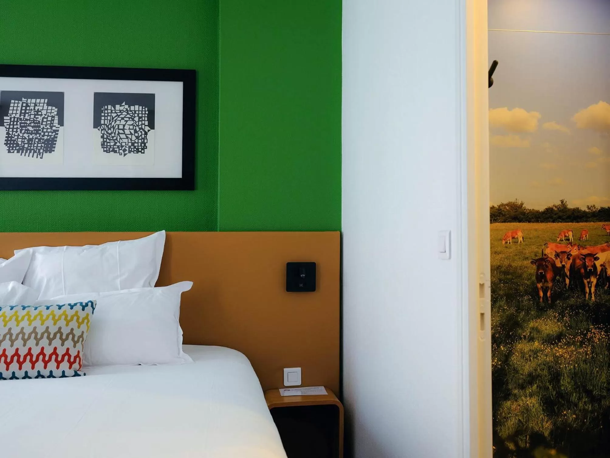 Photo of the whole room, Bed in Logis Hôtel de l'Europe