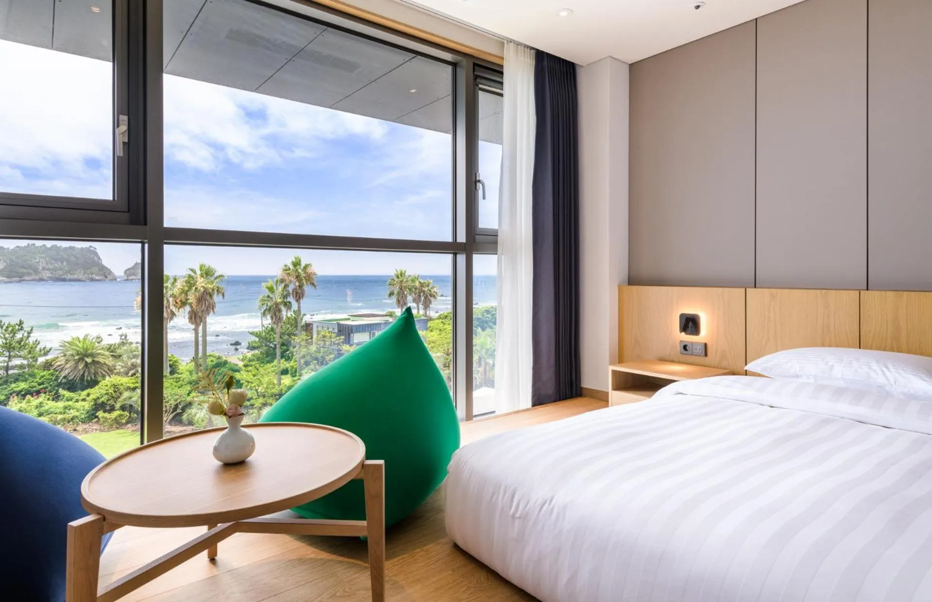 Bed in The Grand Sumorum