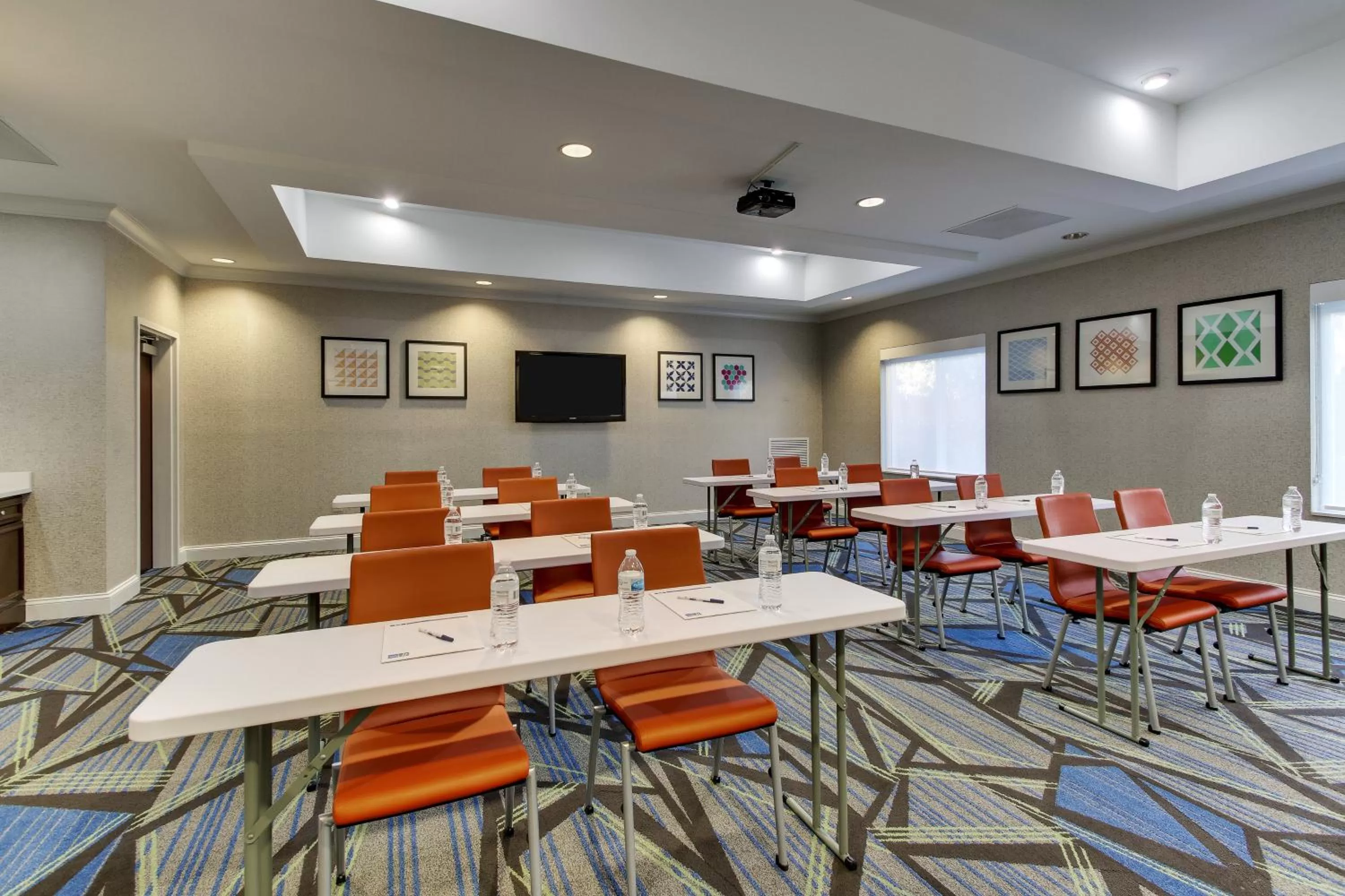 Meeting/conference room in Holiday Inn Express & Suites Columbus - Ft Benning Maingate by IHG