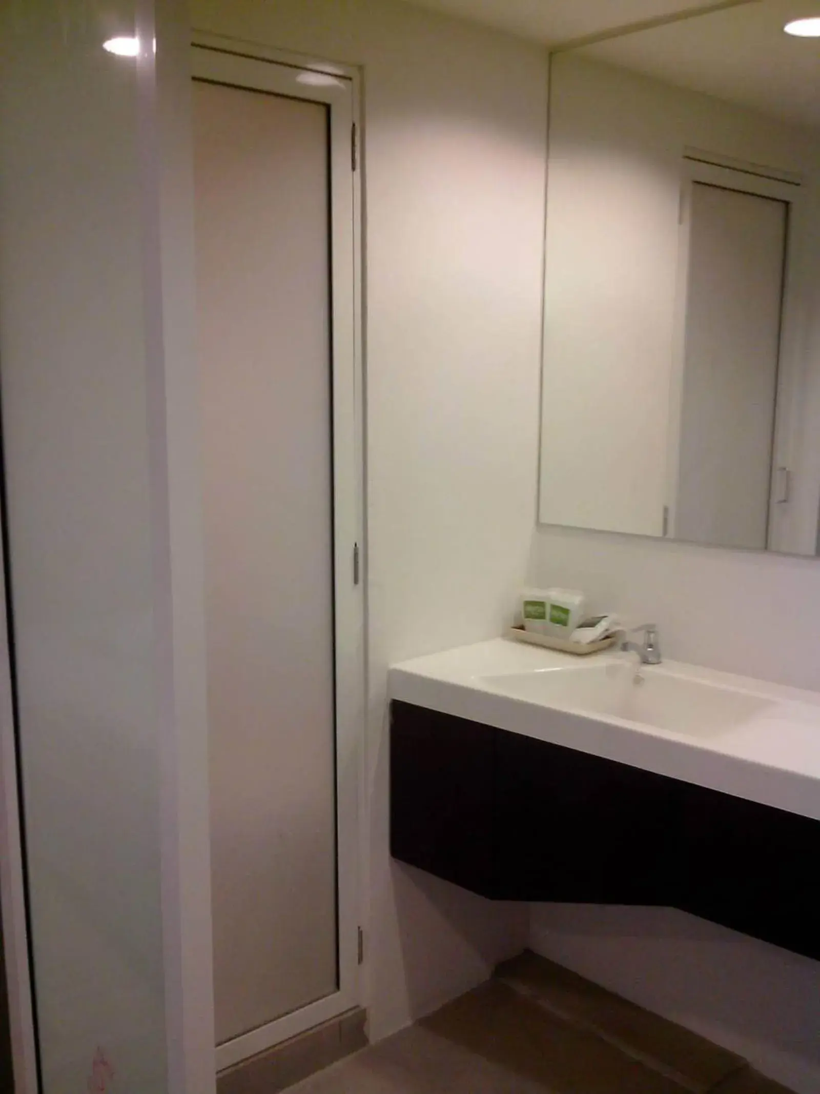 Bathroom in Nantra Ploenchit Hotel