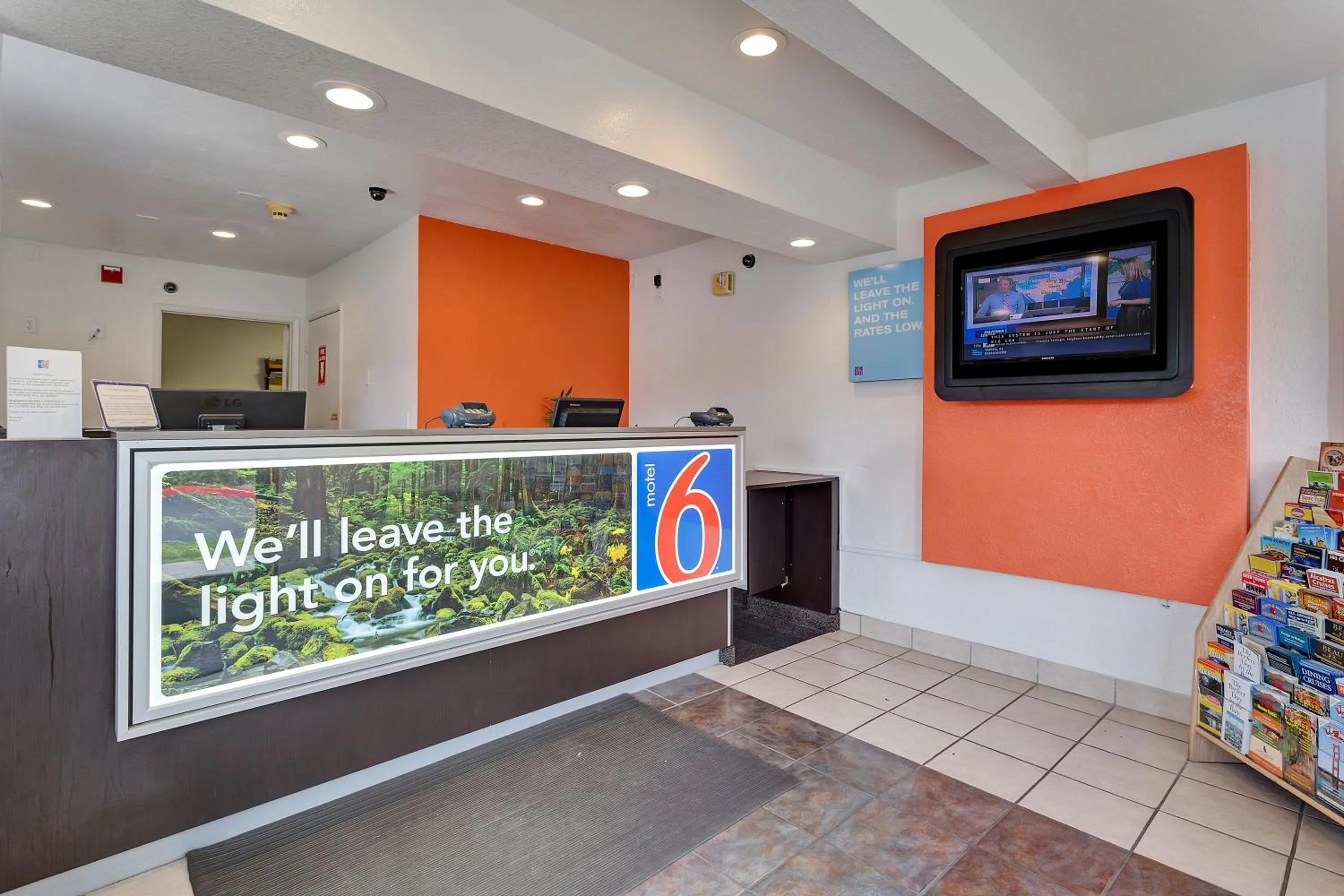Lobby or reception in Motel 6-Rohnert Park, CA
