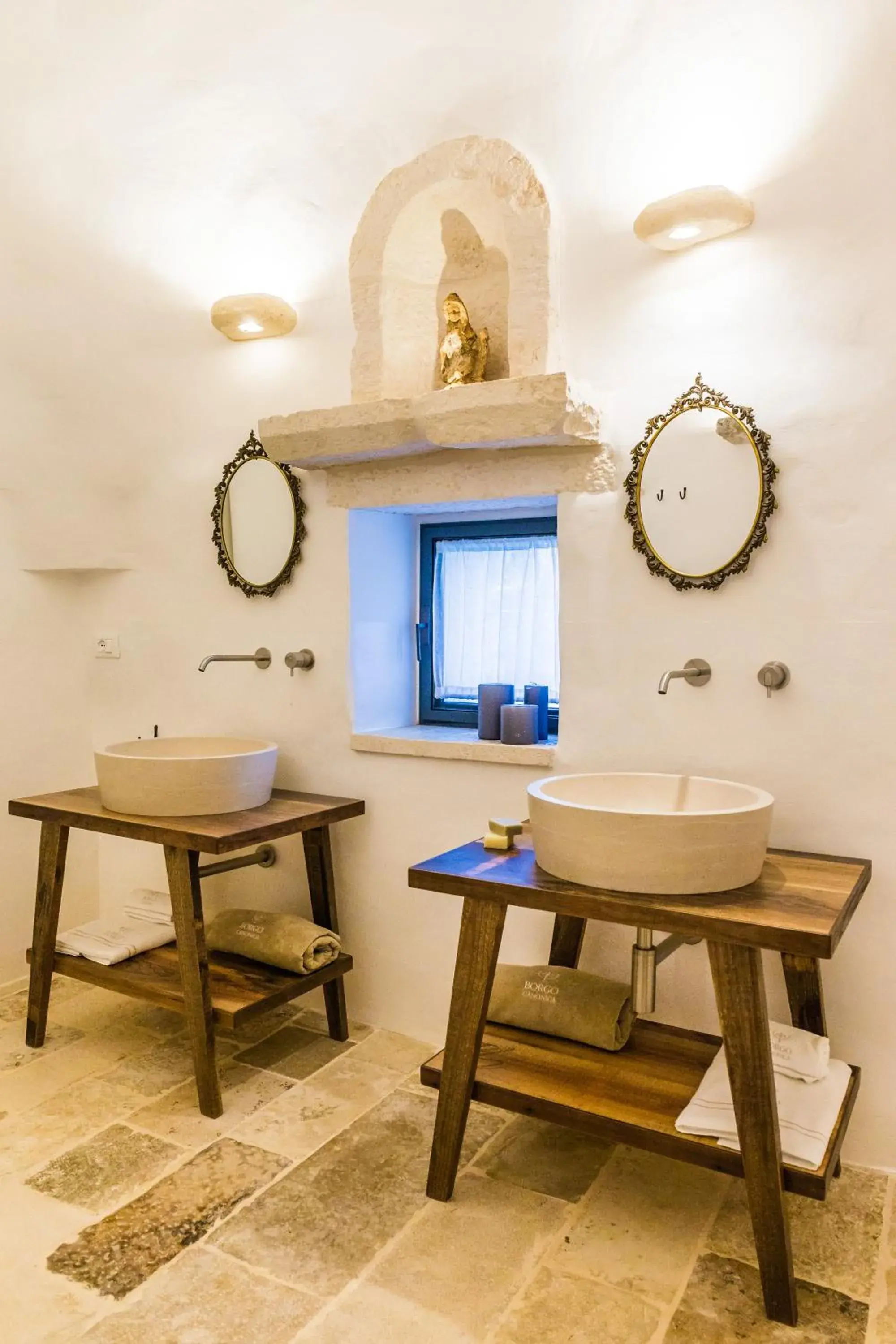 Dining Area in Borgo Canonica