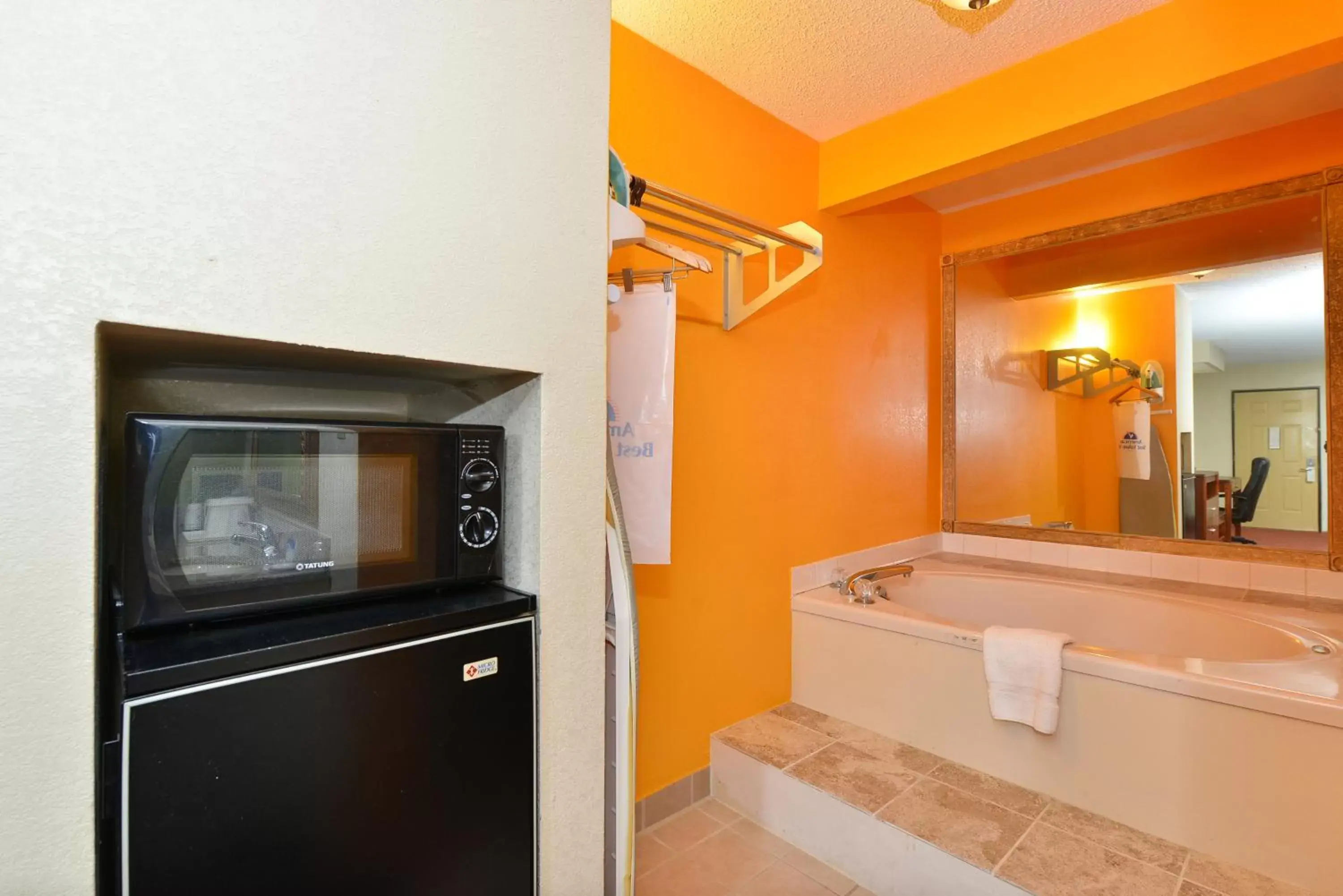 Bathroom in Americas Best Value Inn - Brookhaven