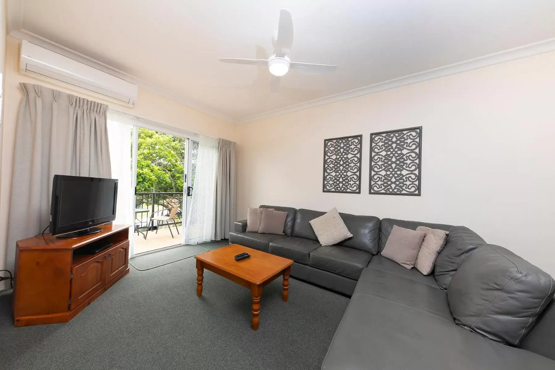 Seating Area in Meridian Beachside Apartments