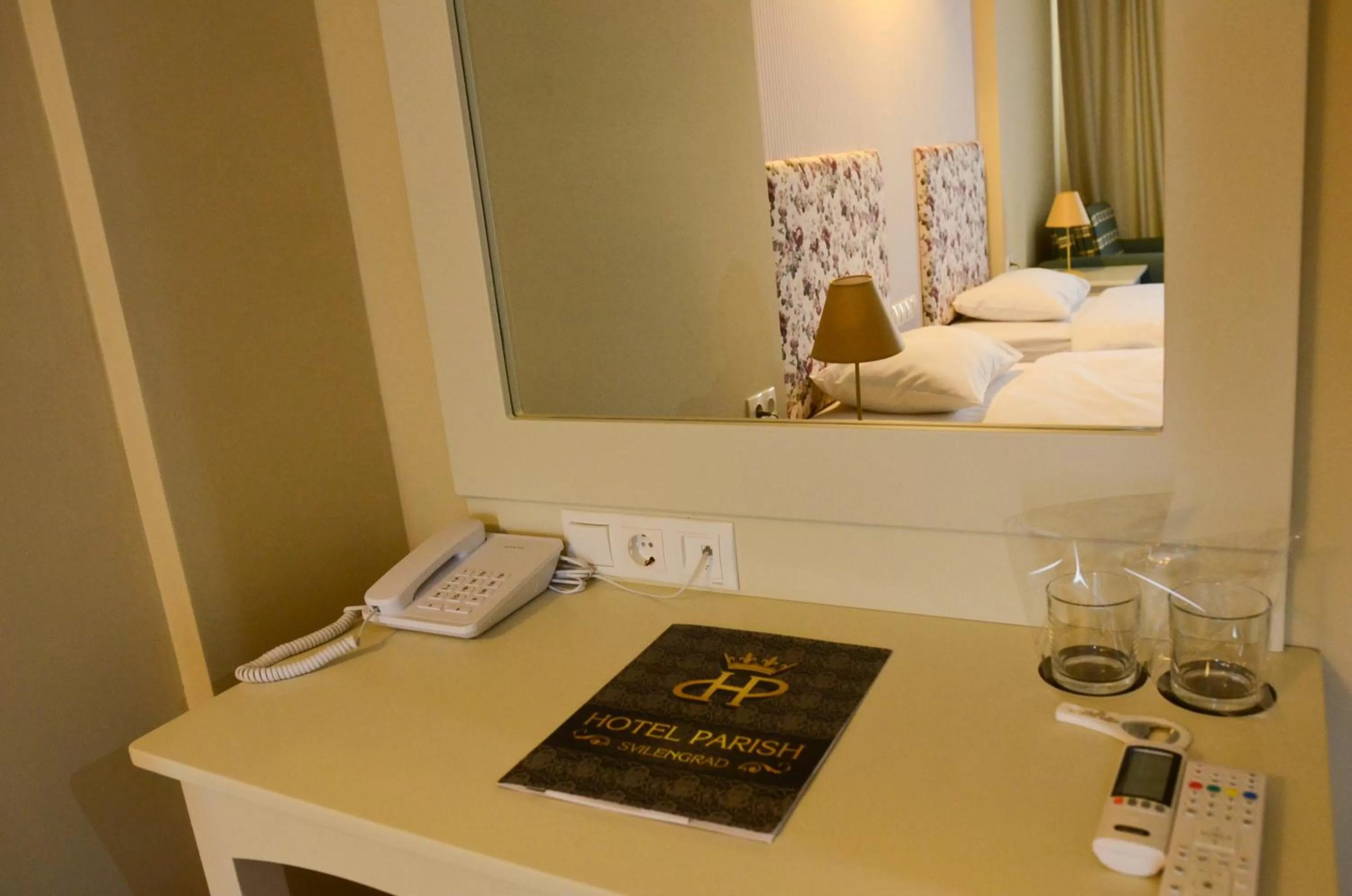 Other, Bed in Parish Hotel