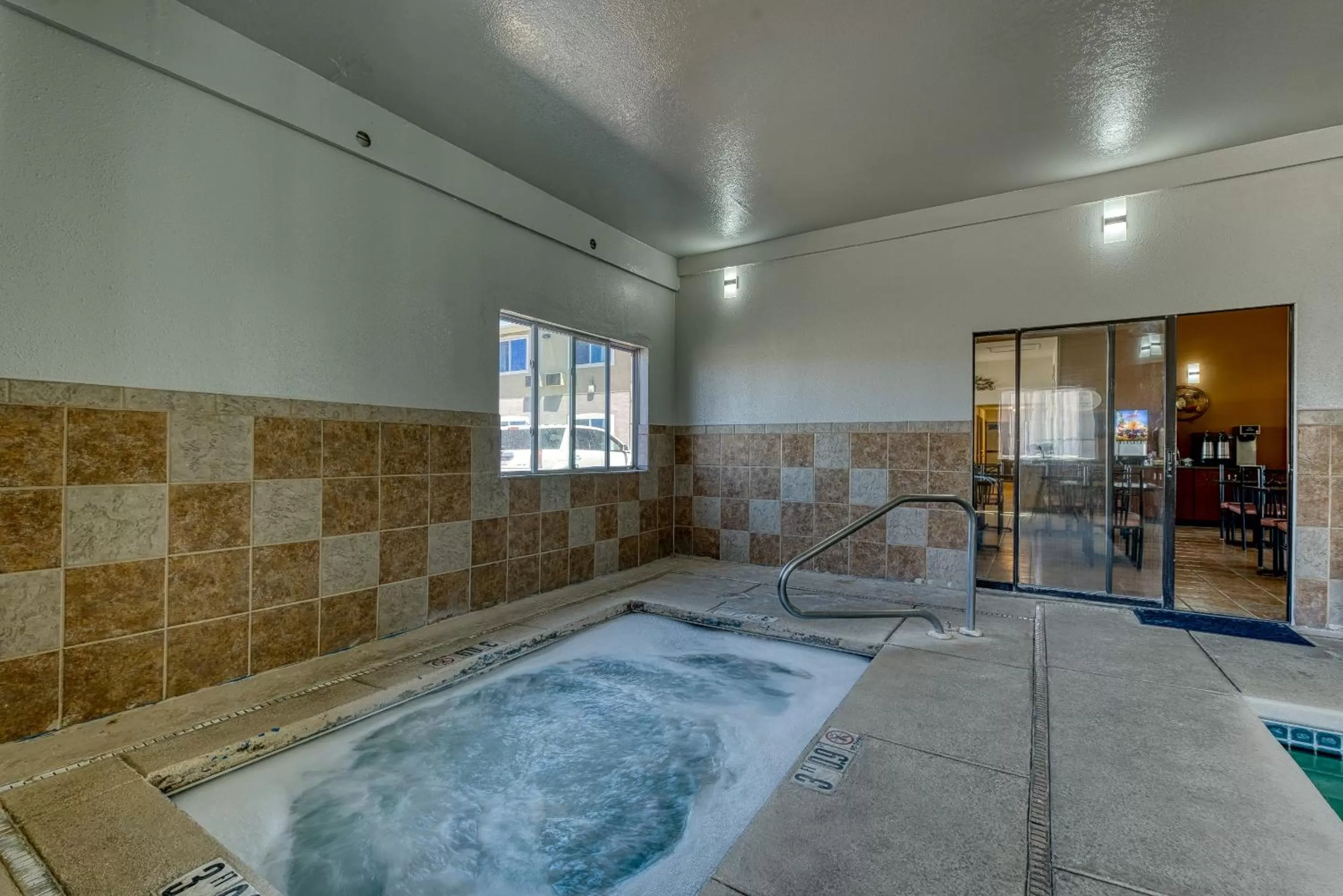 Hot Tub in Super 8 by Wyndham Alamosa