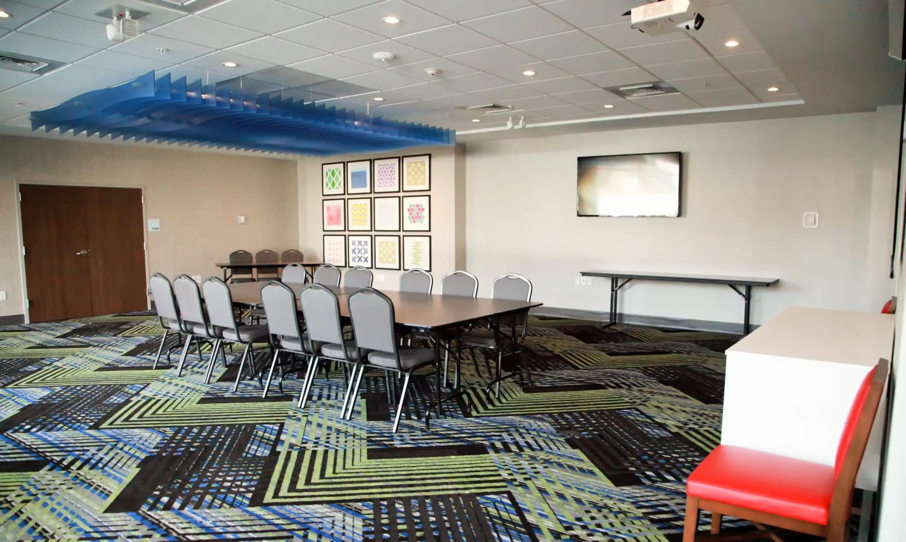 Meeting/conference room in Holiday Inn Express & Suites Nashville North - Springfield, an IHG Hotel