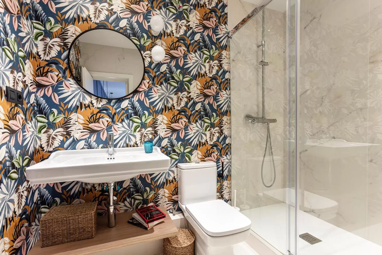 Shower in Weflating City Center