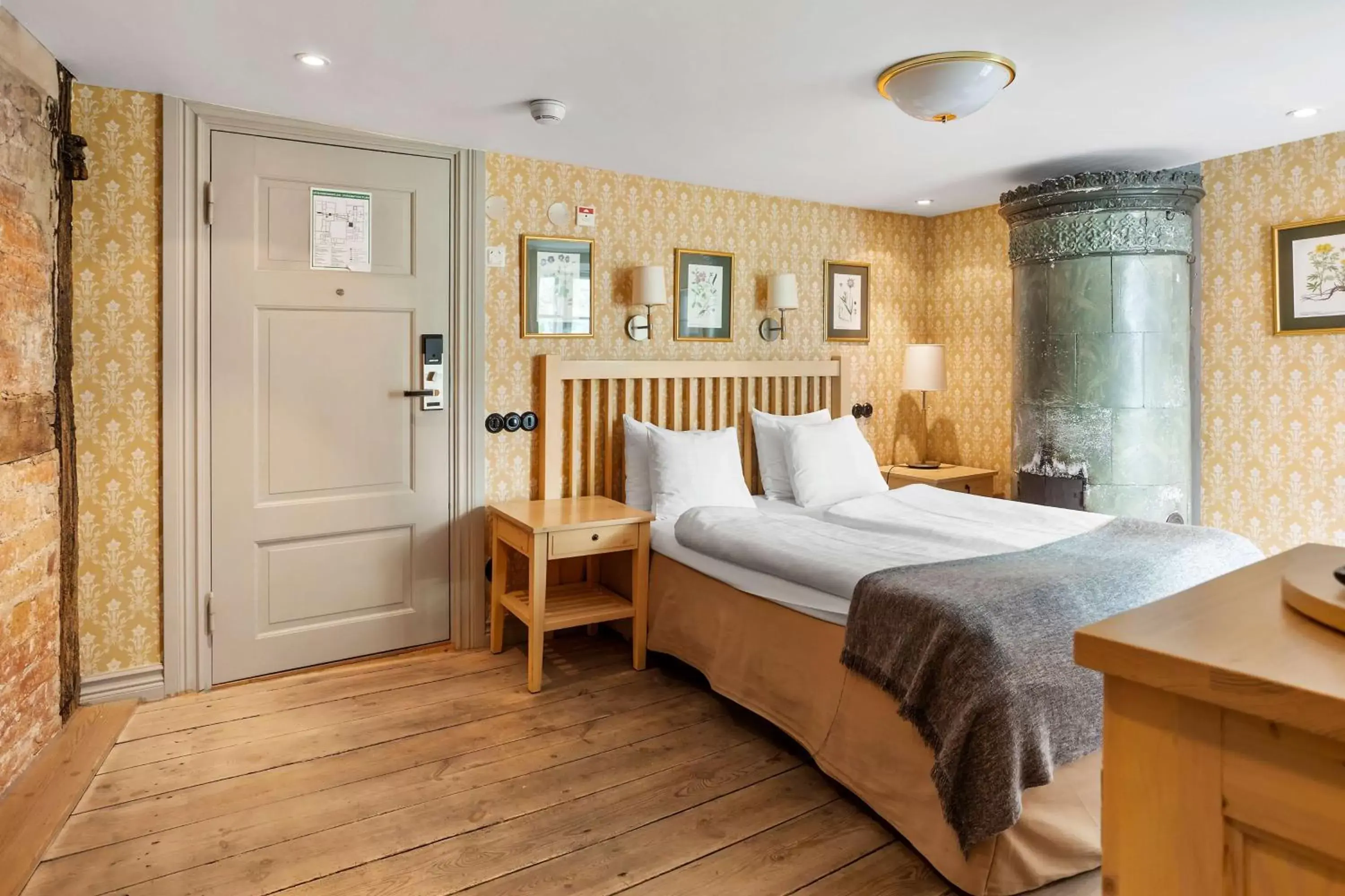 Bedroom, Bed in Best Western Hotel Royal