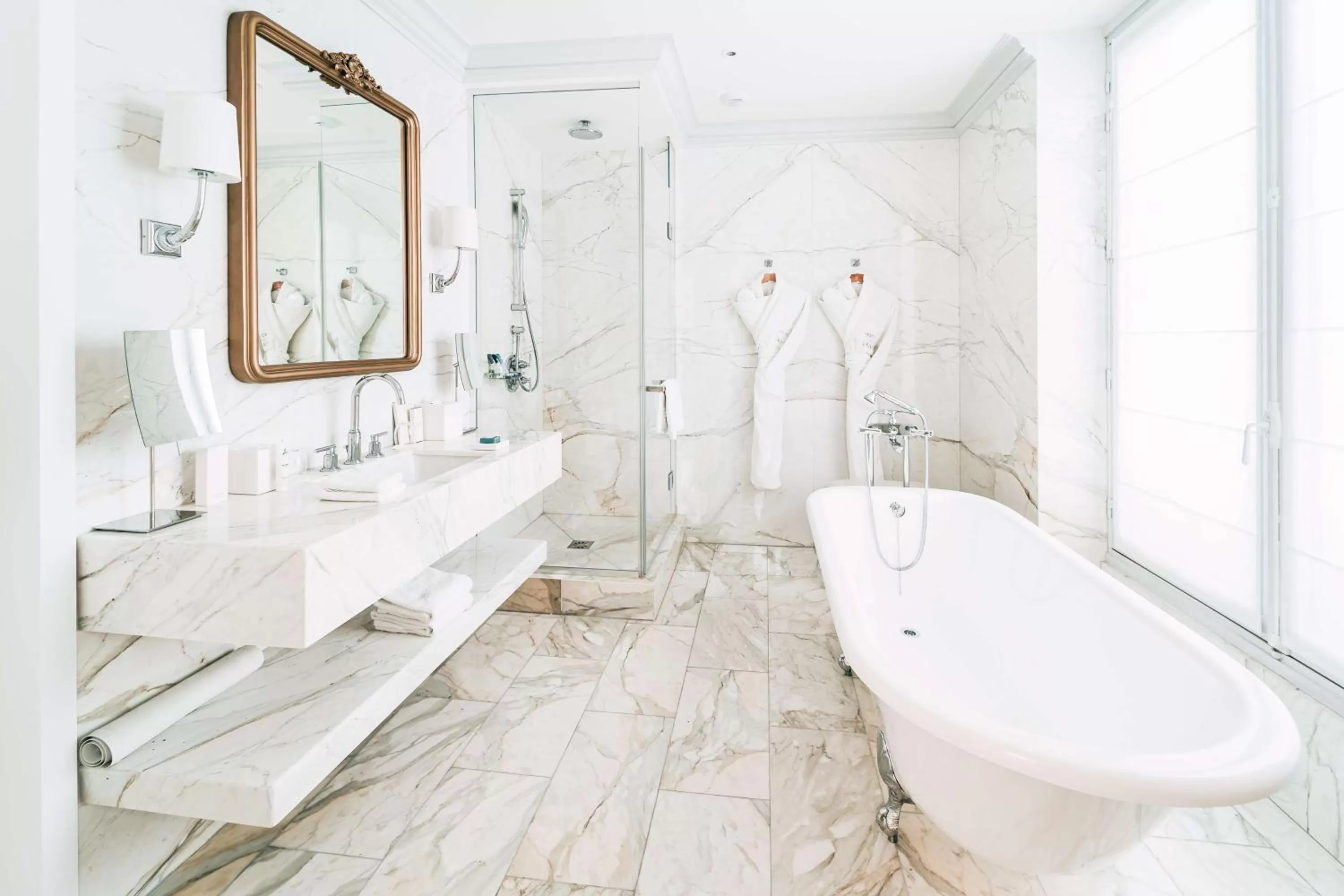 Bathroom in Hôtel du Louvre, in The Unbound Collection by Hyatt