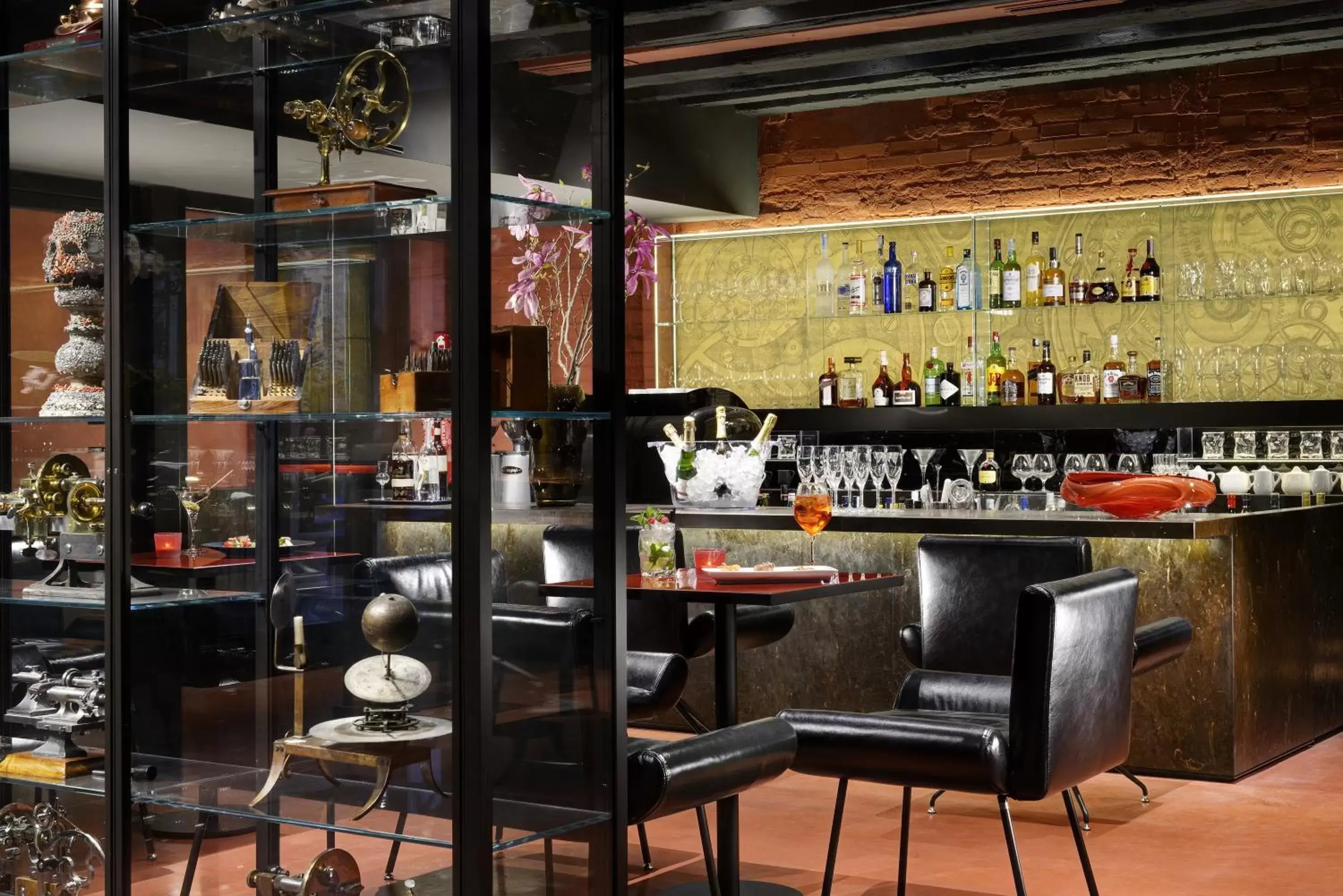 Communal lounge/ TV room, Lounge/Bar in Hotel L'Orologio - WTB Hotels