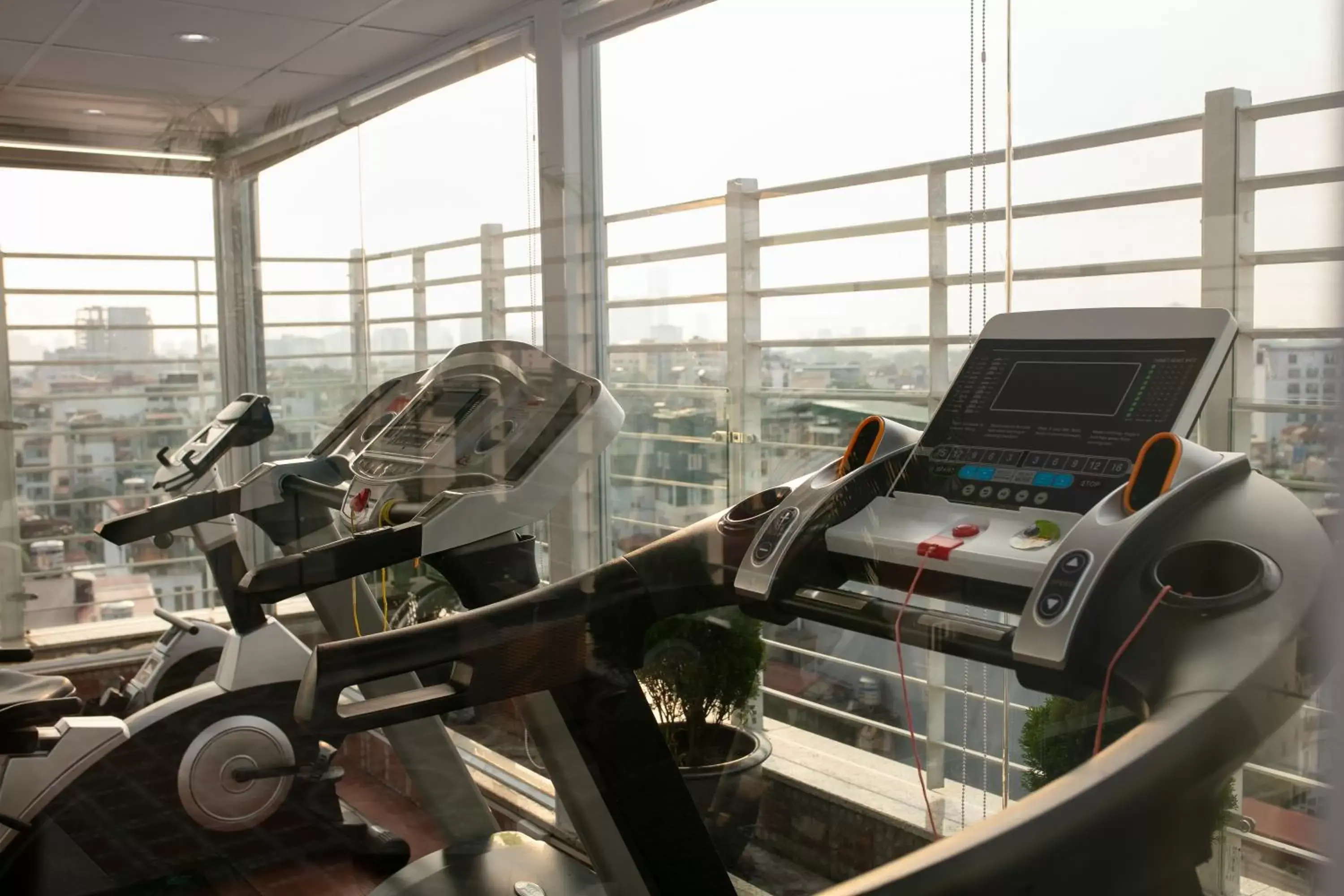 Fitness centre/facilities, Fitness Center/Facilities in Silk Queen Hotel