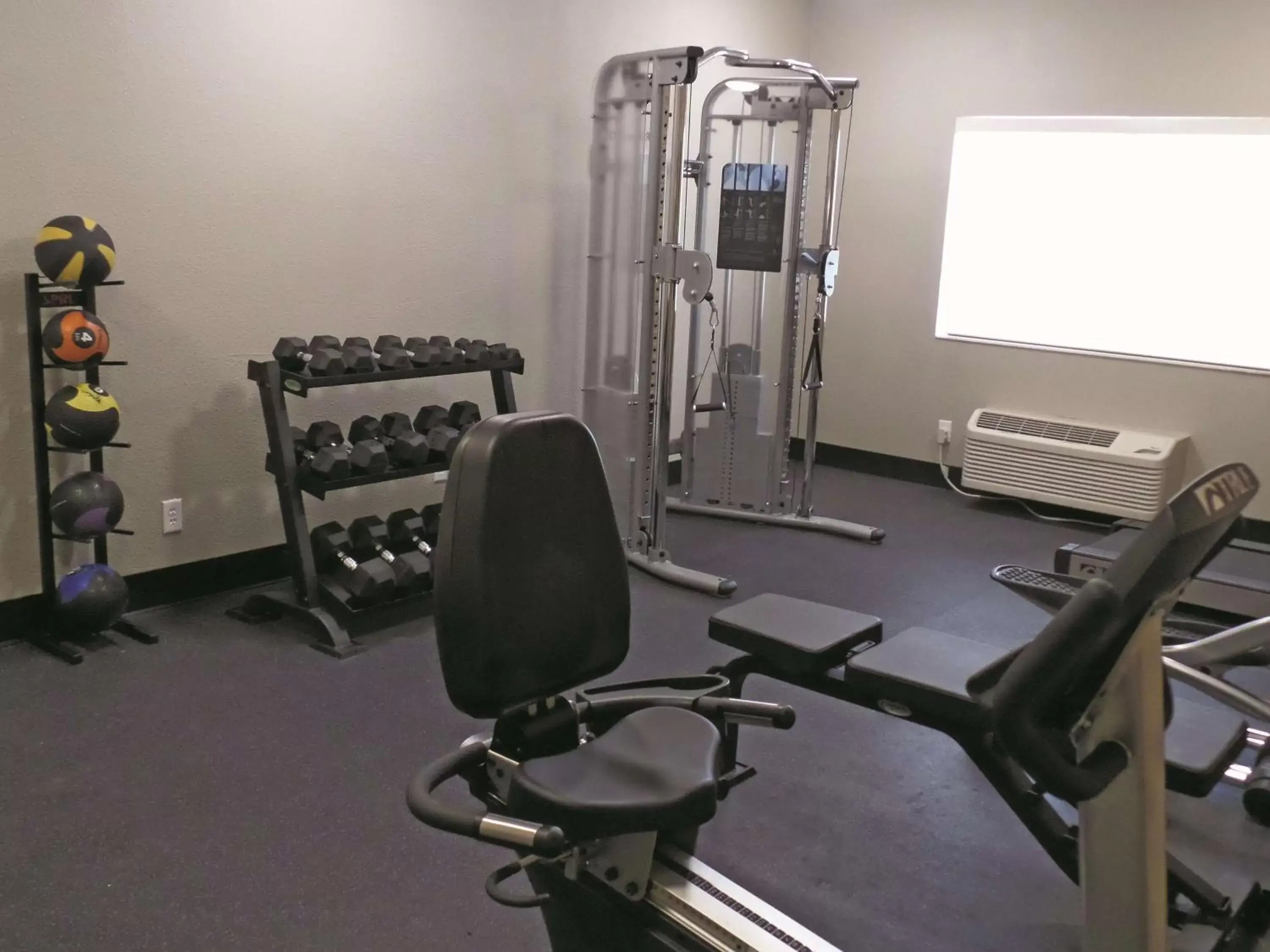 Fitness centre/facilities in La Quinta Inn by Wyndham Lincoln