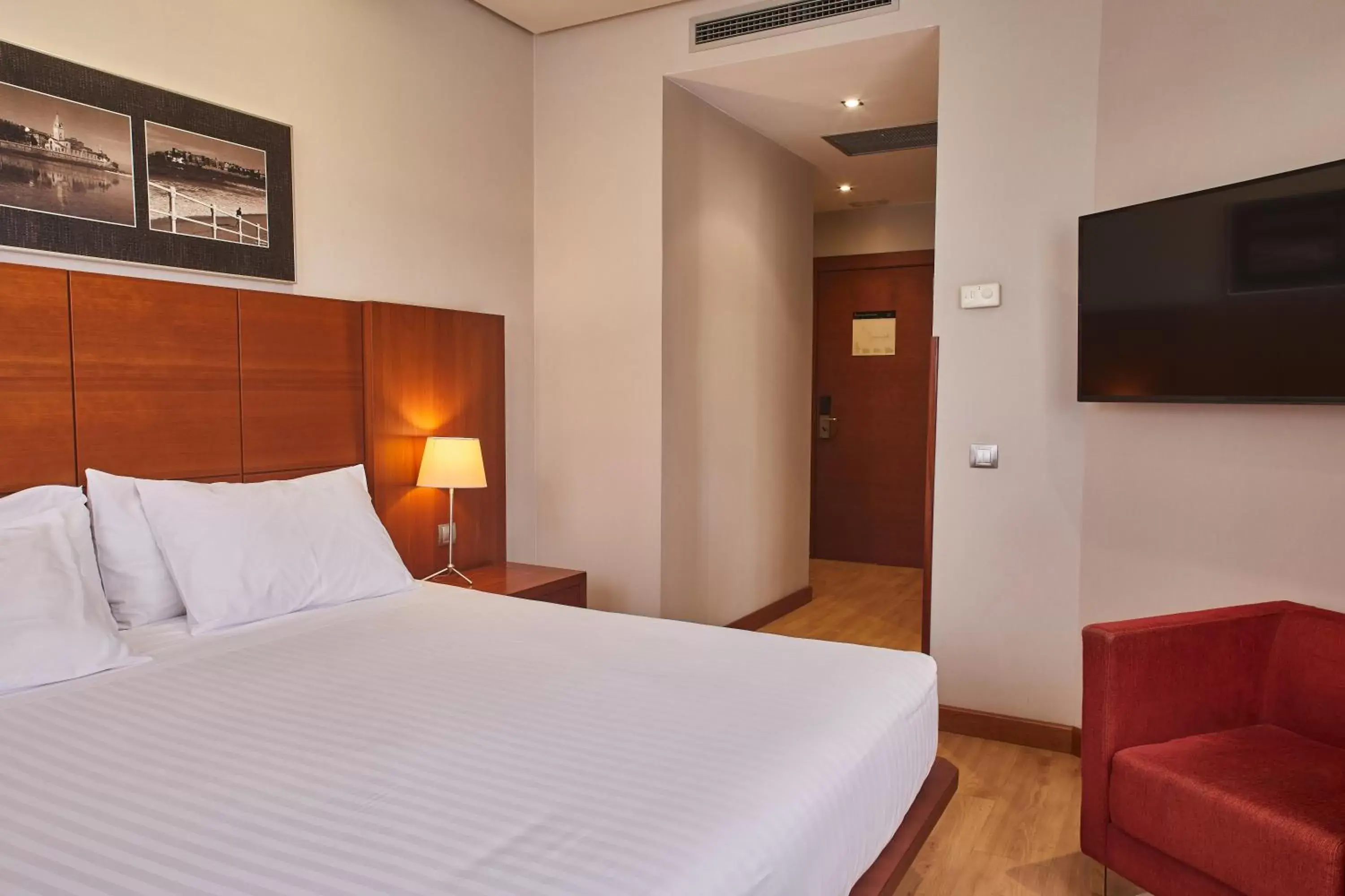 Club Double Room in Silken Ciudad Gijón