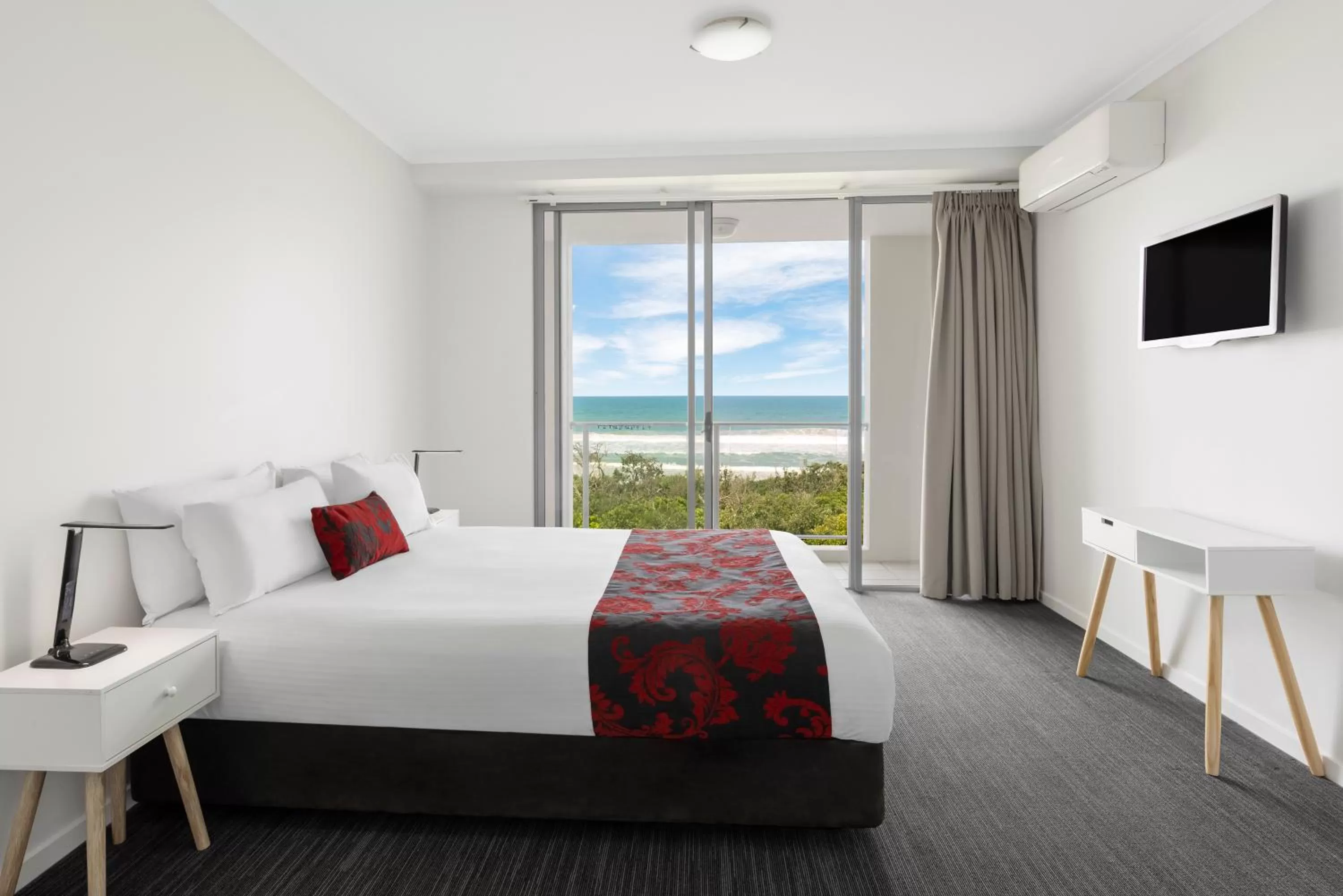 Bedroom, Bed in Ramada By Wyndham Marcoola Beach