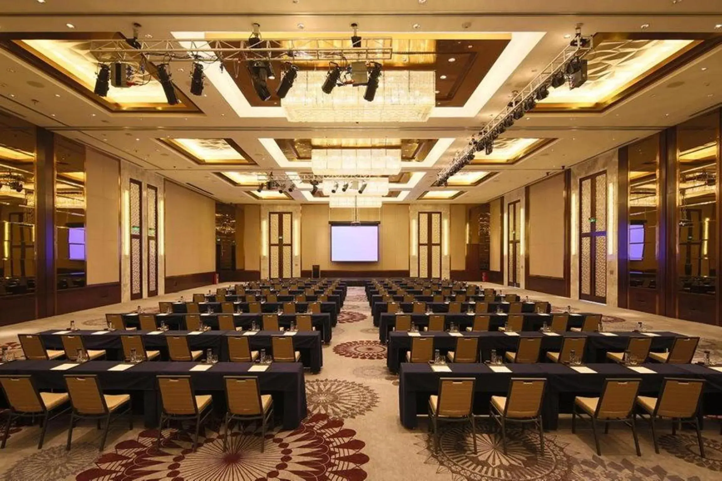 Meeting/conference room in Fairmont Nanjing