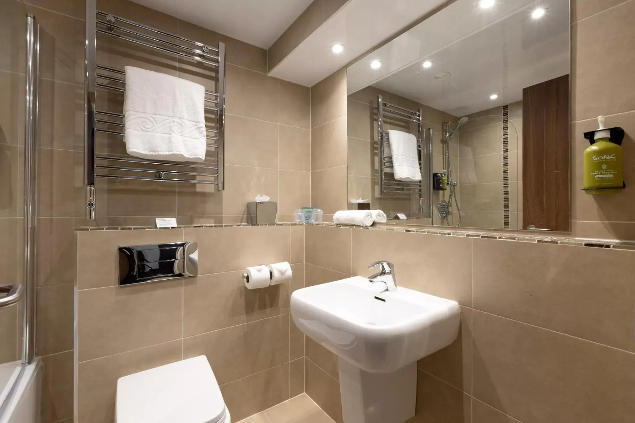 Bathroom in Holiday Inn Newcastle Gosforth Park, an IHG Hotel