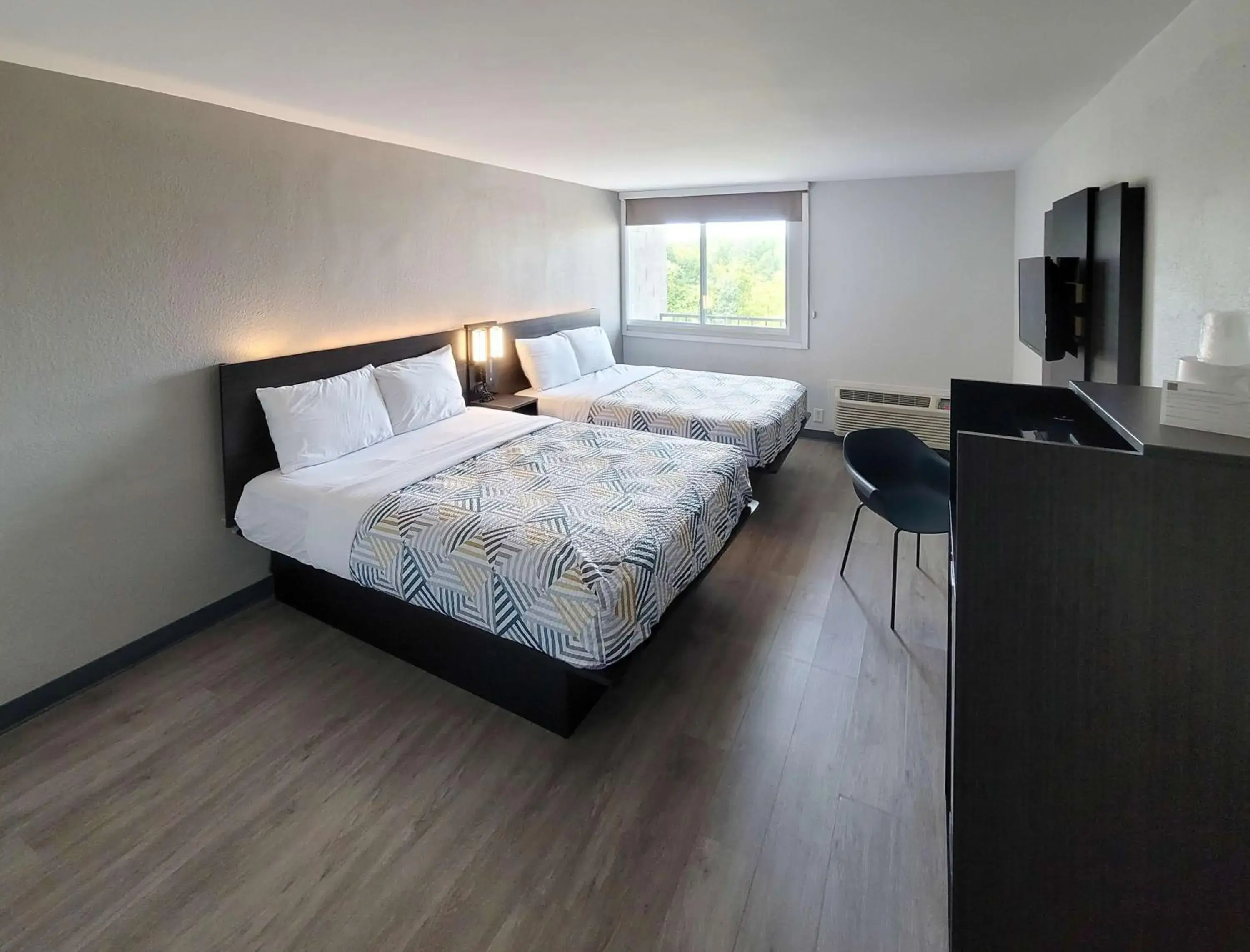 Bedroom, Bed in Motel 6 Jackson, TN Bedroom, Bed in Motel 6 Jackson, TN