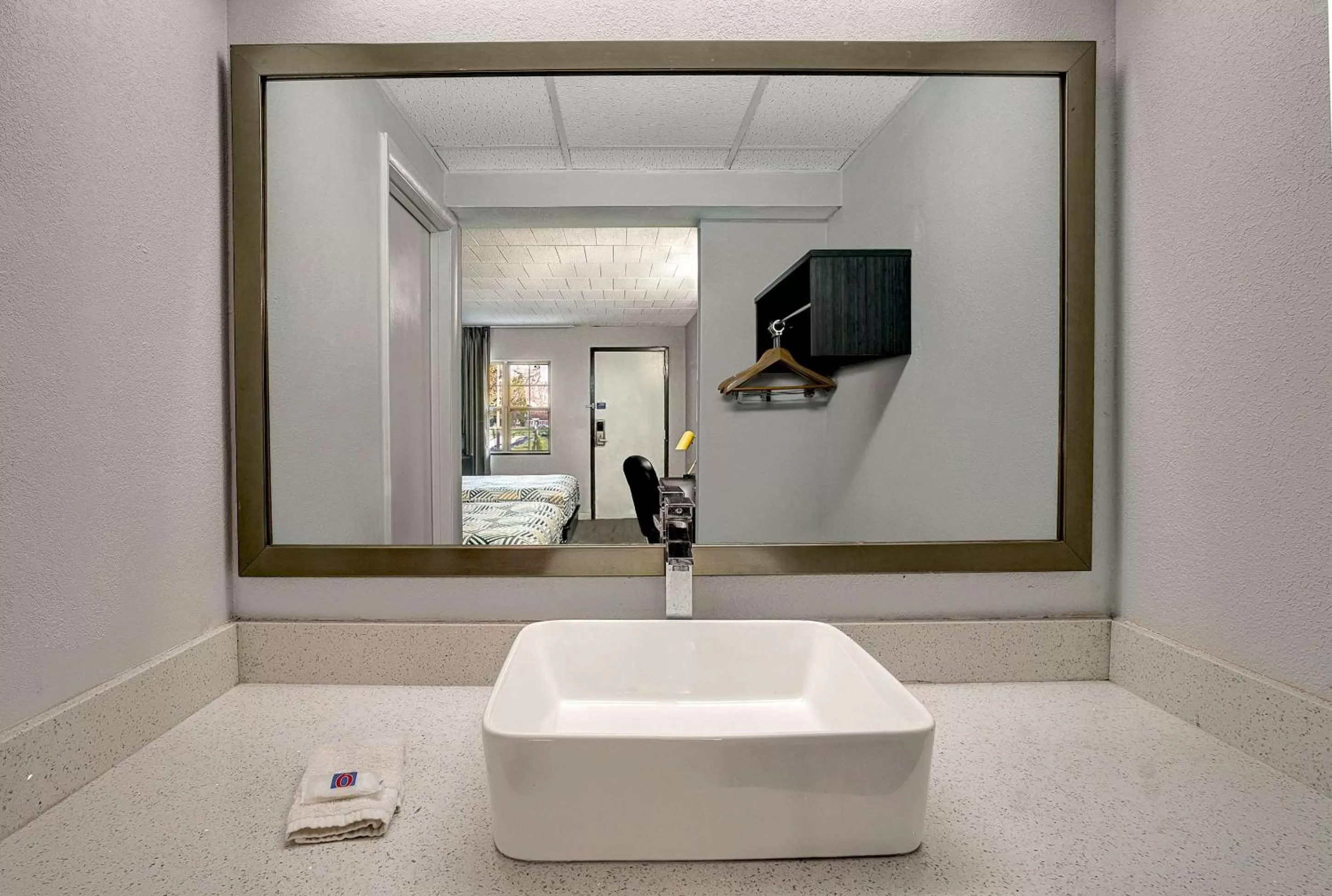 Photo of the whole room in Motel 6 Carlisle, PA - Cumberland Valley