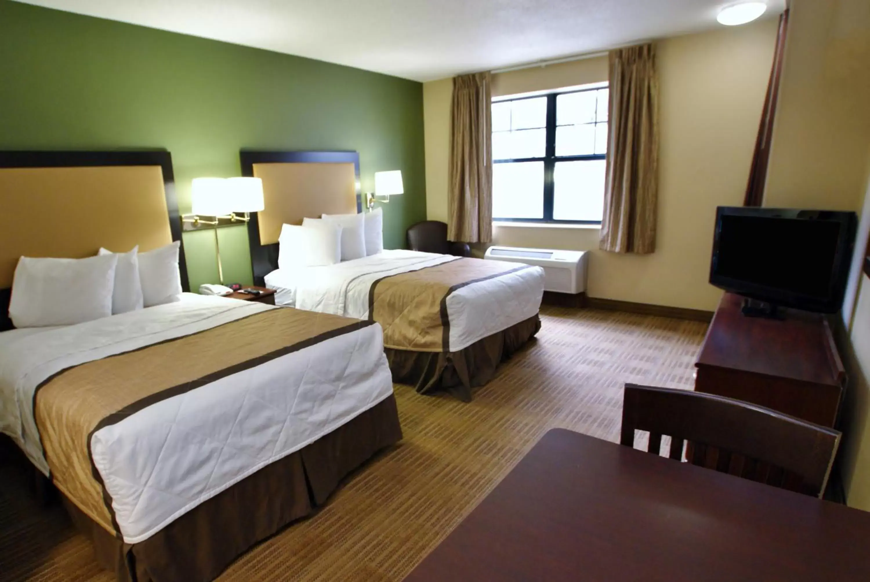 Bed in Extended Stay America Suites - Lubbock - Southwest