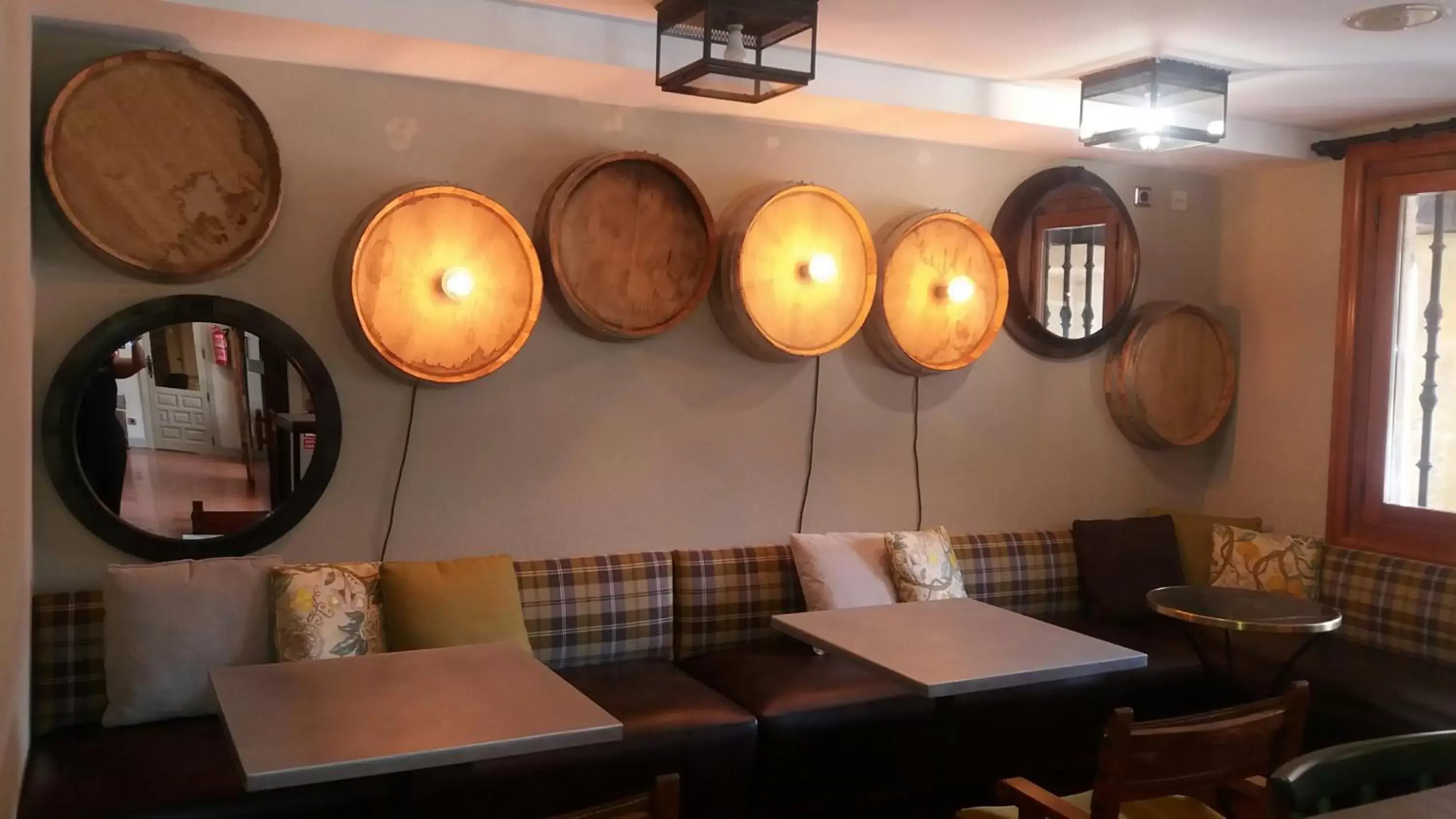 Food and drinks, Seating Area in Parador de Santo Domingo de la Calzada