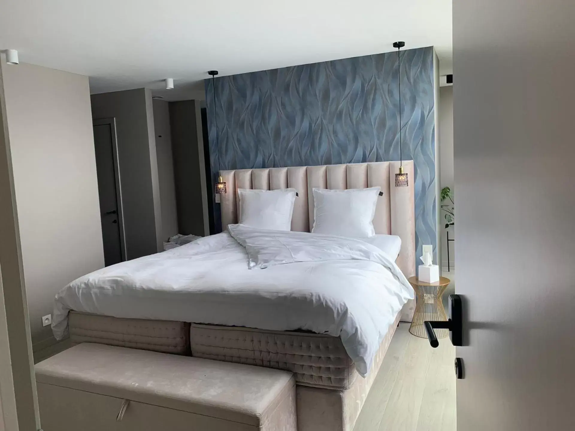 Deluxe King Room - single occupancy in Per Sea Deluxe King Room - single occupancy in Per Sea