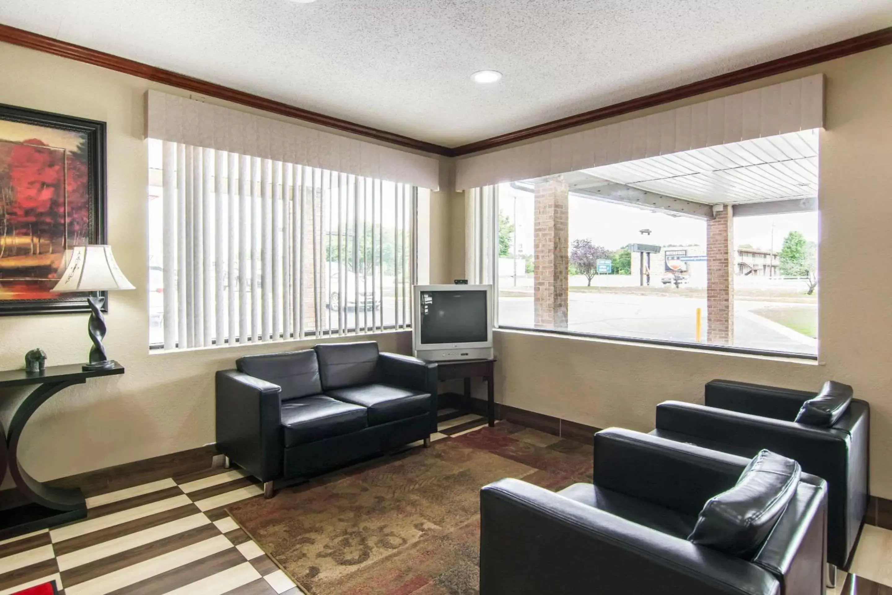 Lobby or reception, Seating Area in Econo Lodge Weldon - Roanoke Rapids