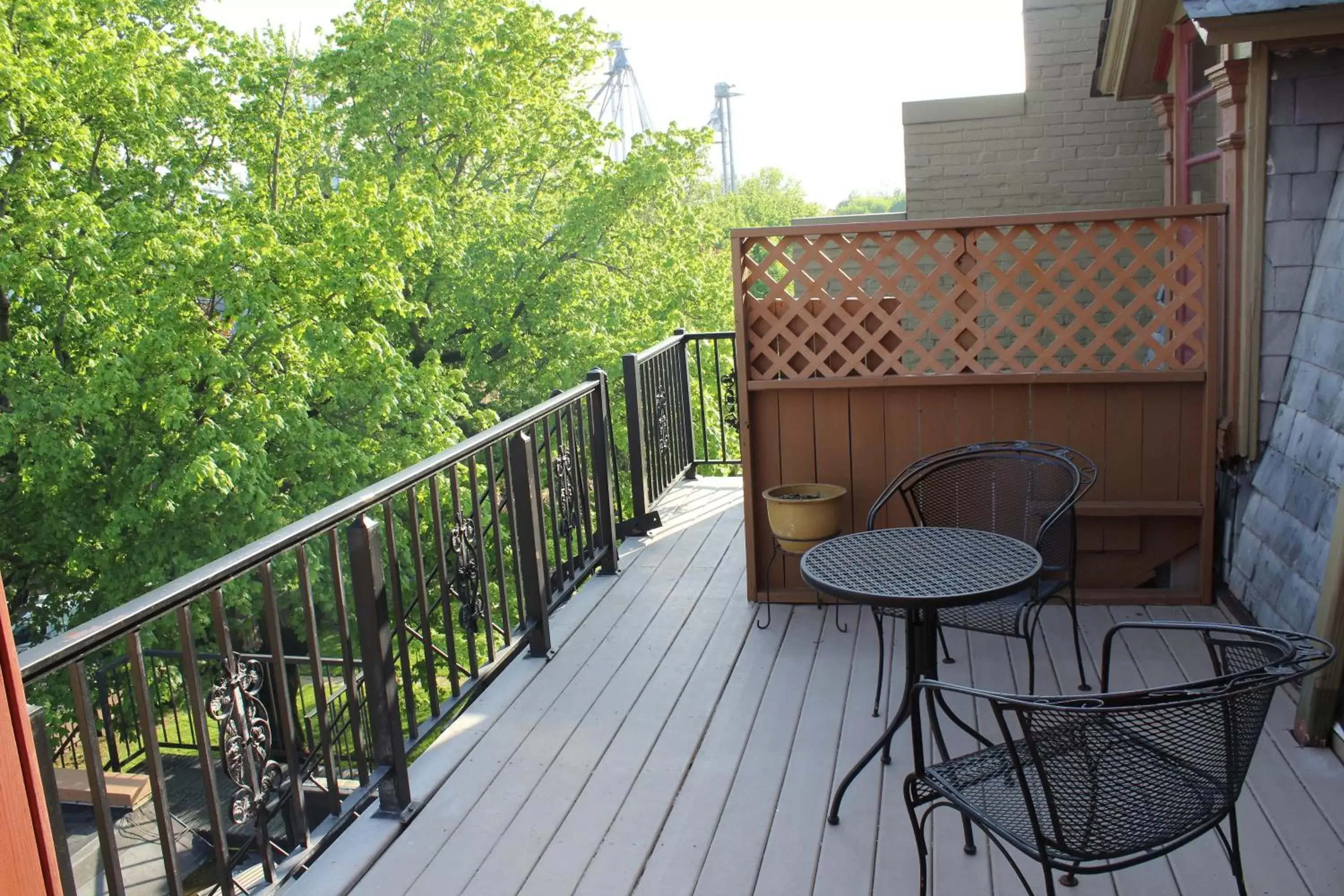 Balcony/Terrace in Altland House Inn & Suites