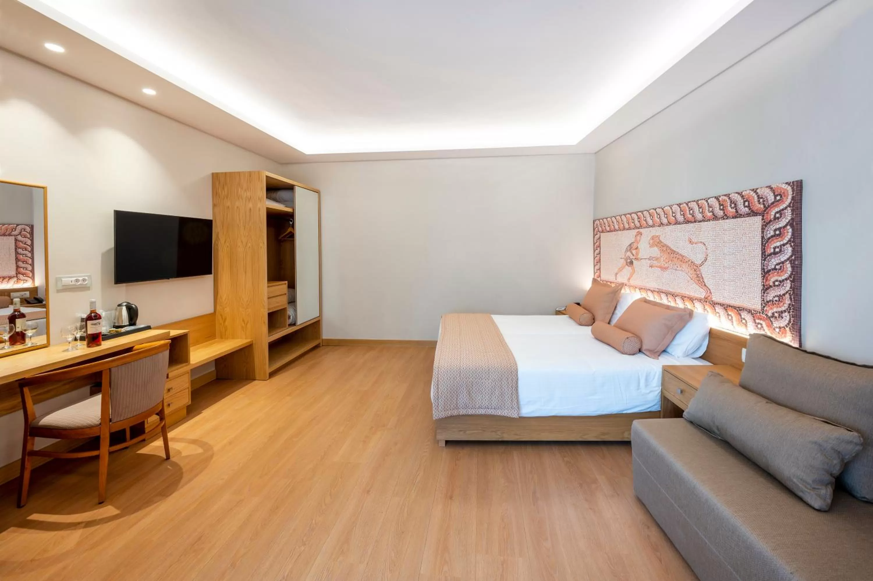 Bedroom, Bed in Maritina Hotel