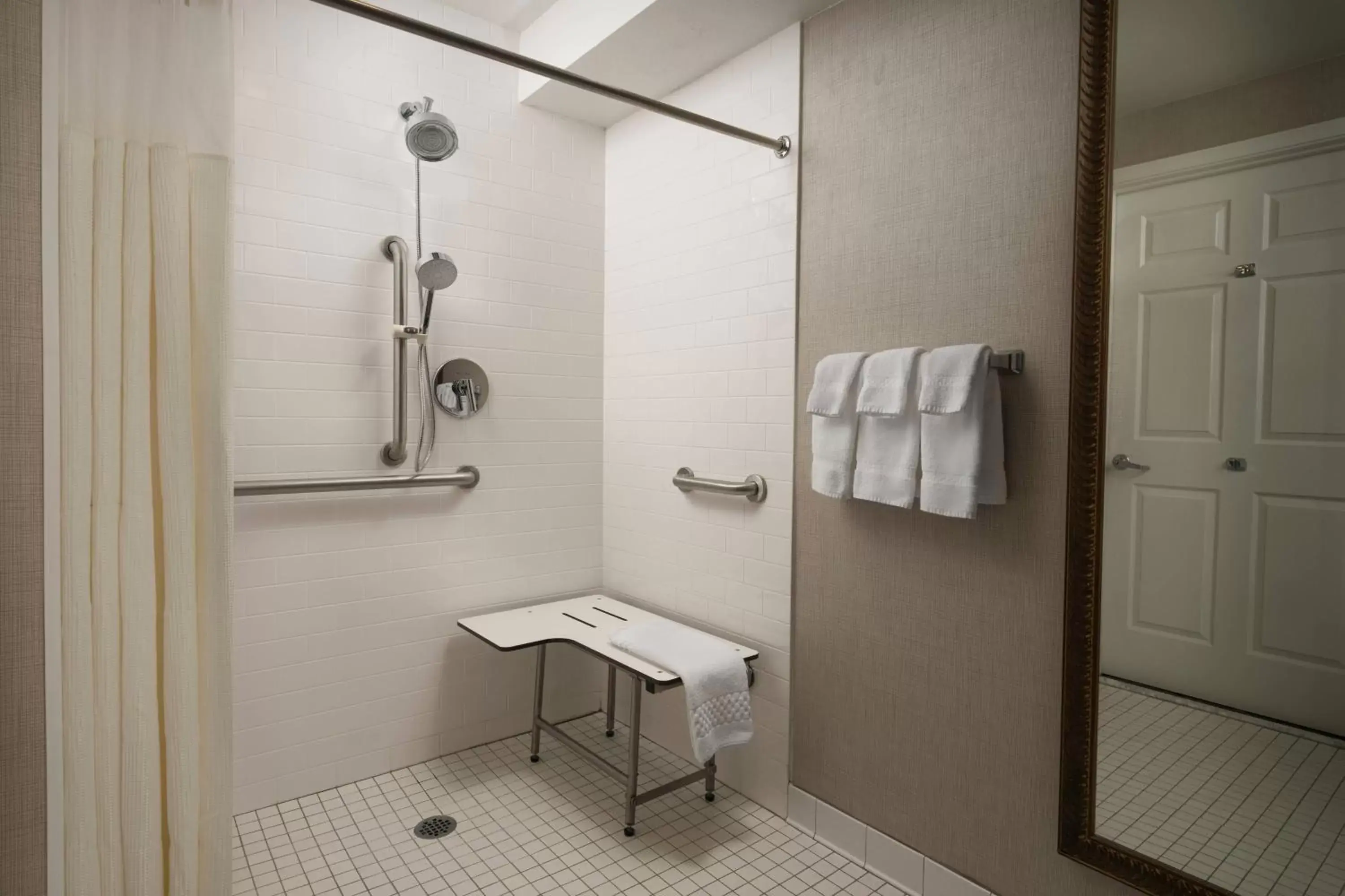 Bathroom in Residence Inn Seattle North/Lynnwood Everett