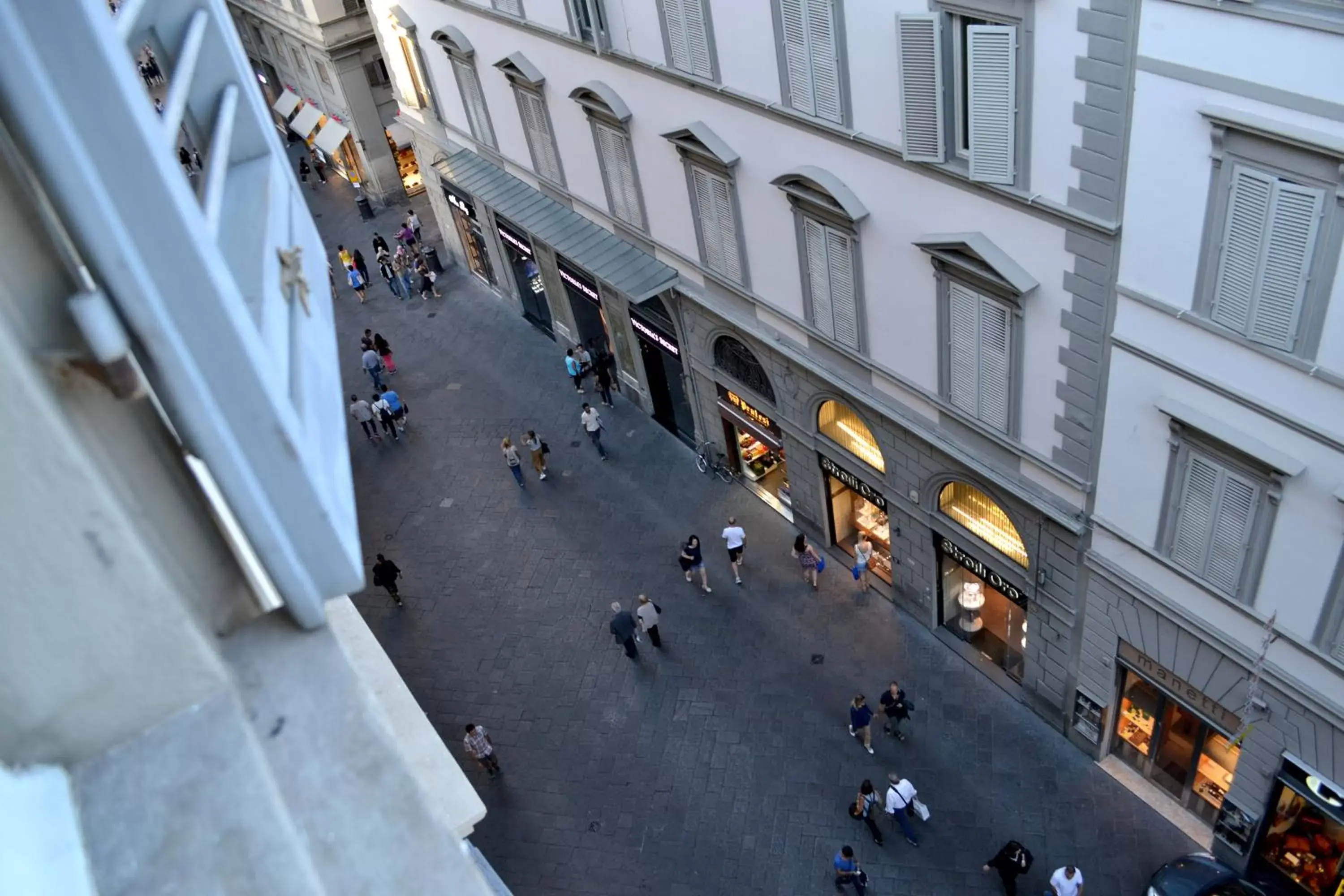 Street view in Domus Duomo