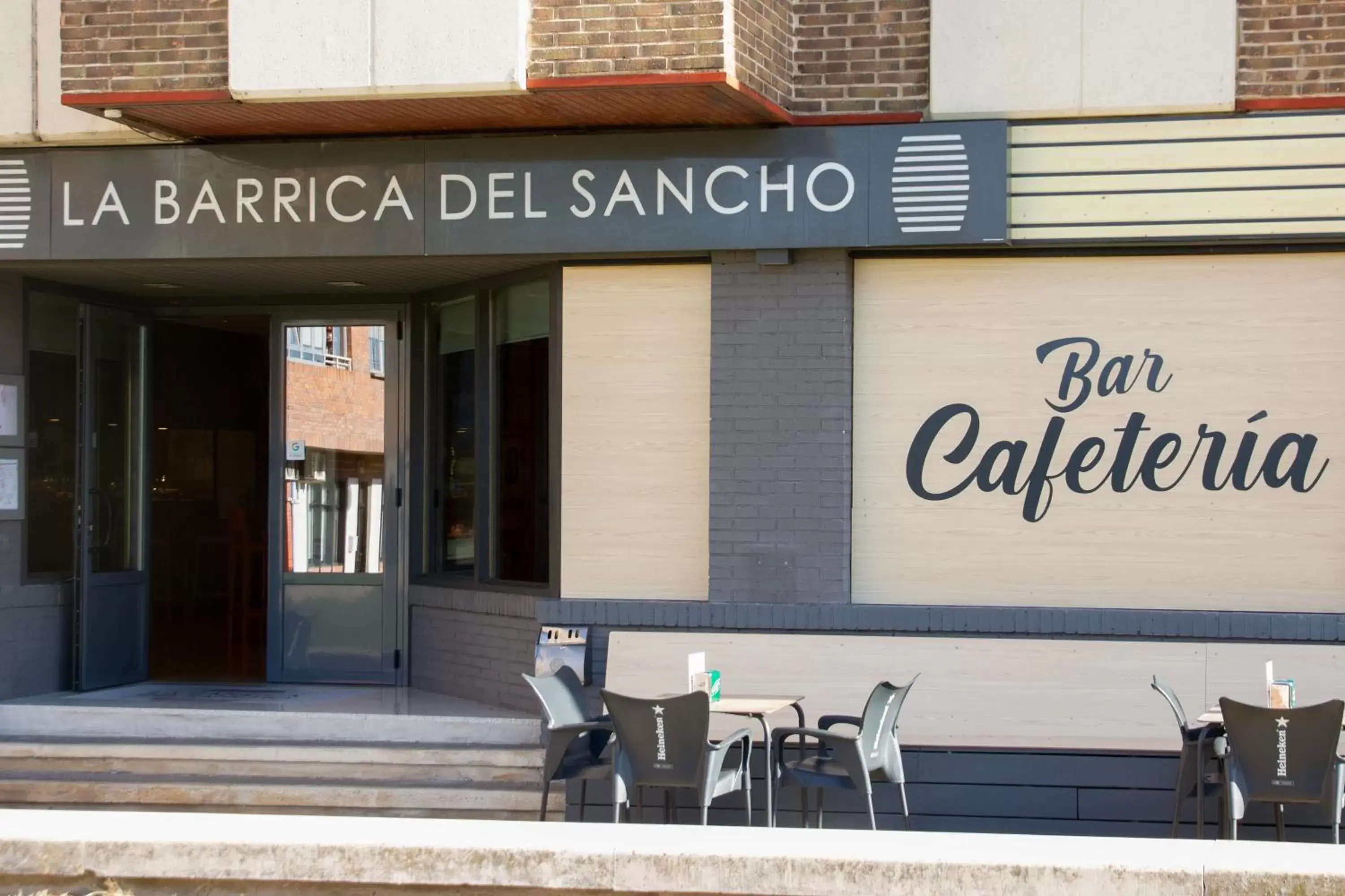 Restaurant/places to eat in Sancho Ramirez