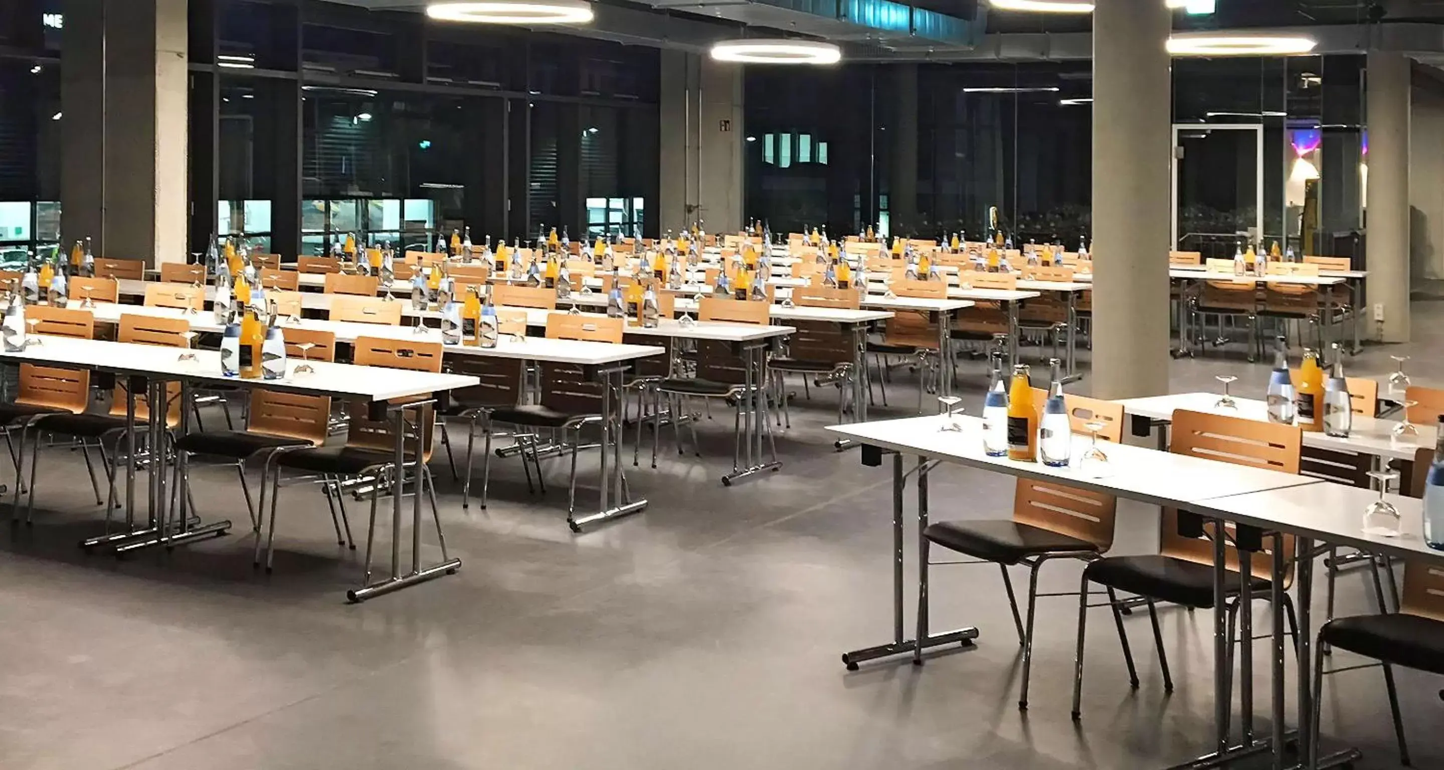 Meeting/conference room, Restaurant/Places to Eat in V8 HOTEL Motorworld Region Stuttgart