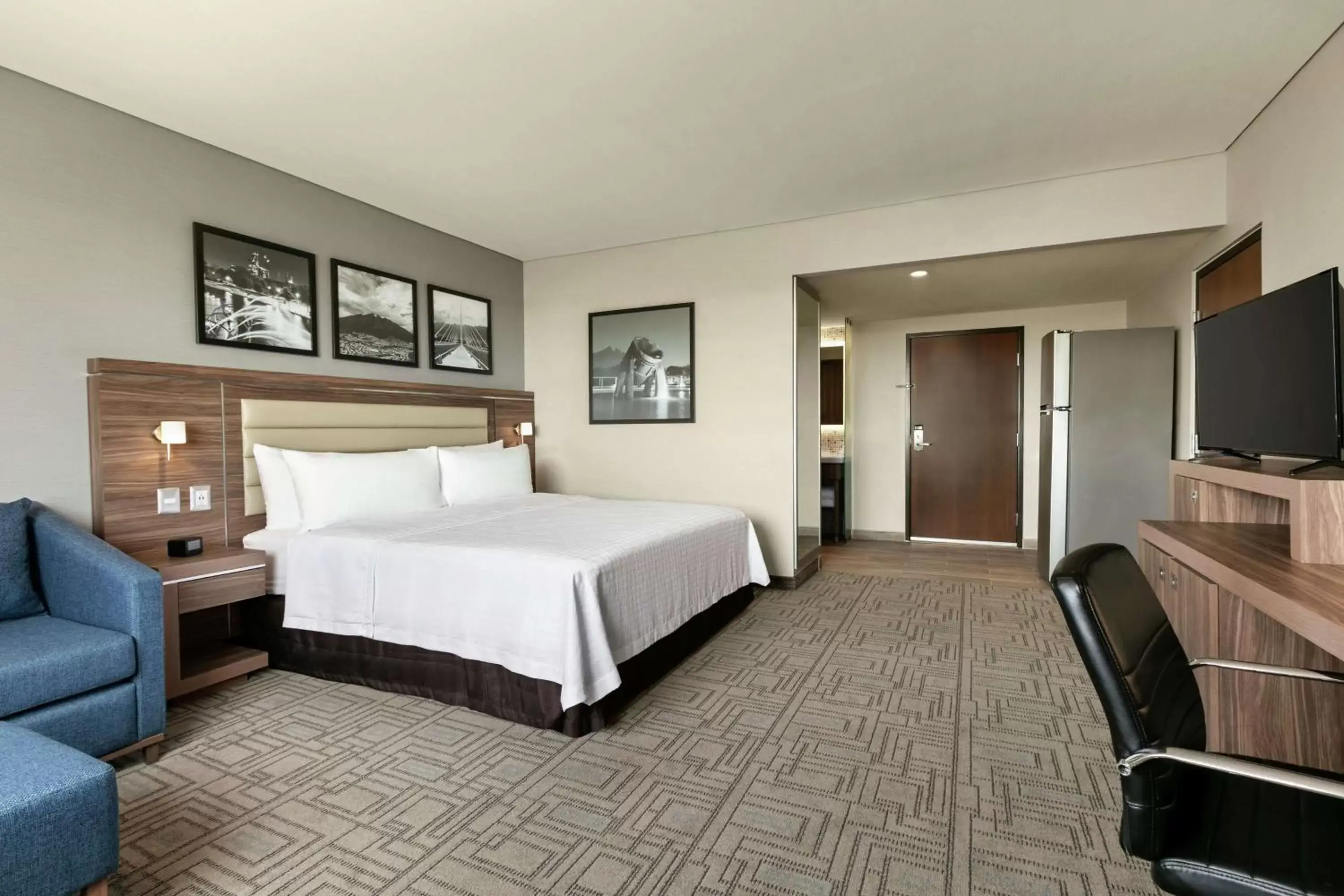 Bedroom in Hampton Inn By Hilton Monterrey Apodaca