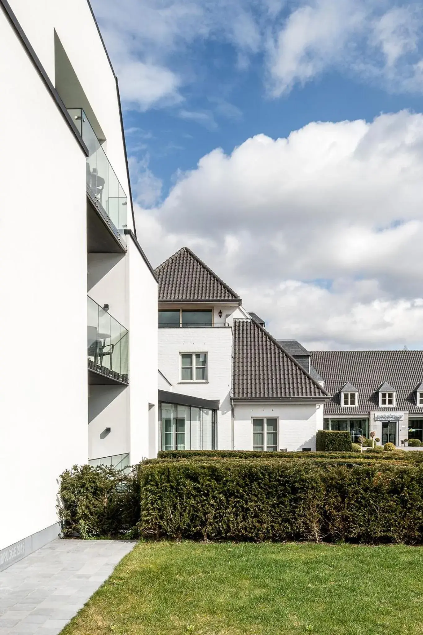 Property Building in Hotel Restaurant Weinebrugge