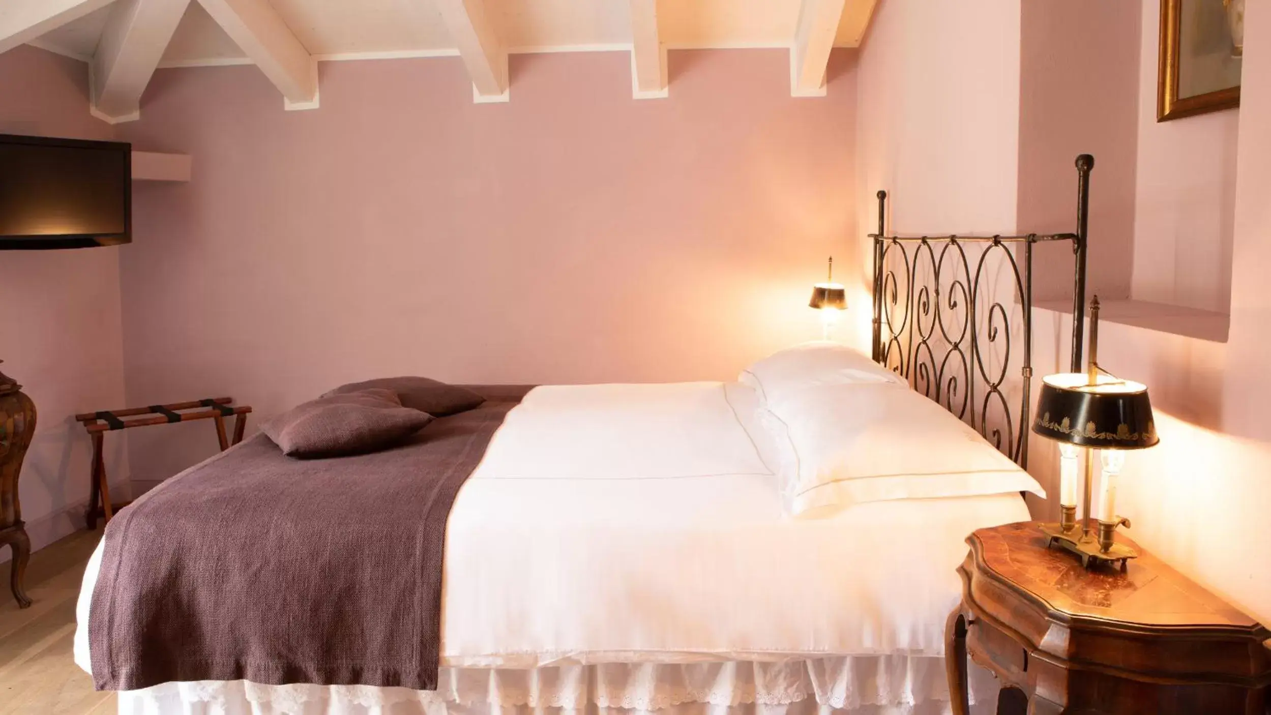 Bedroom, Bed in Villa Belverde Boutique Hotel