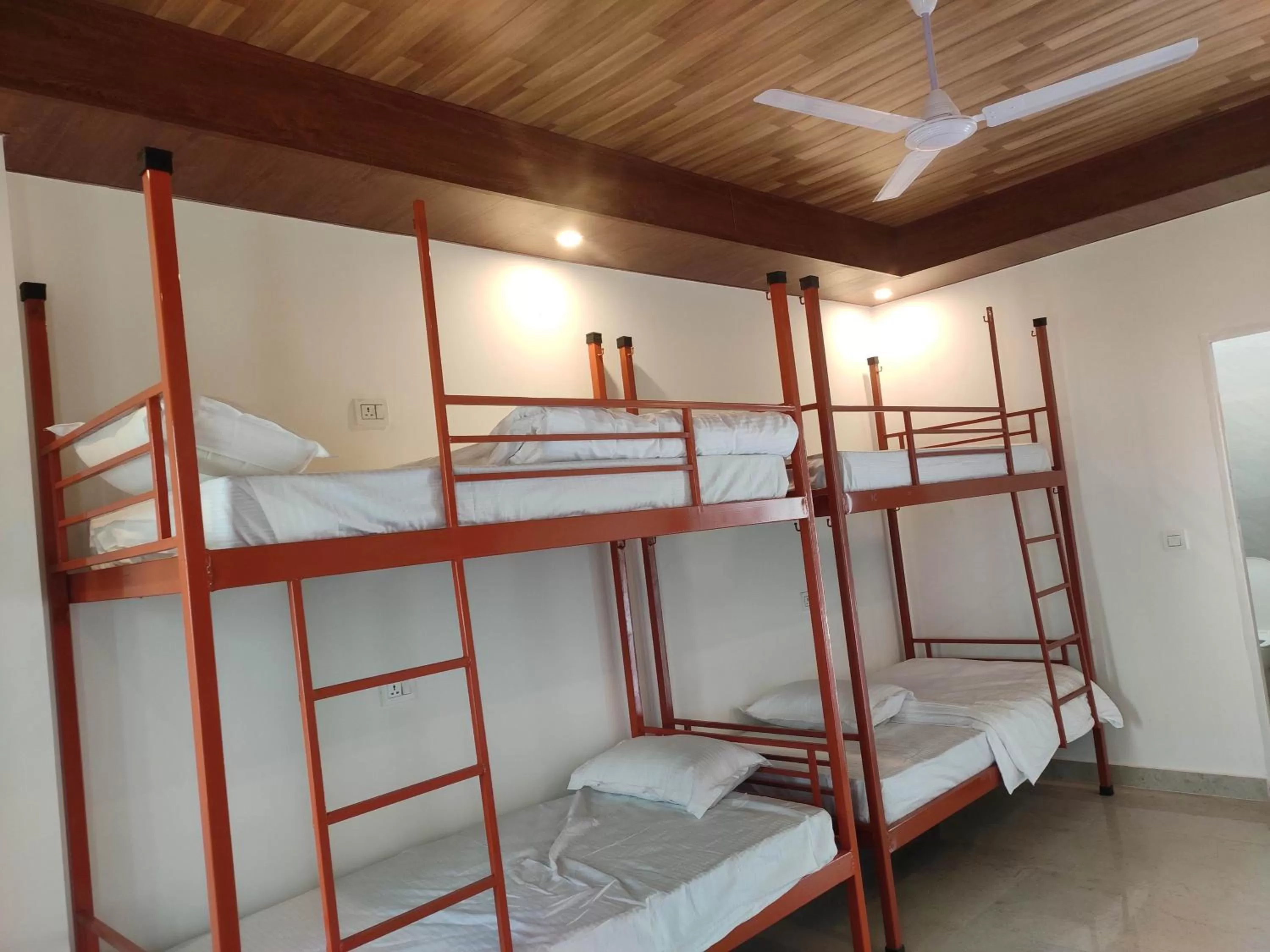 Bed in Hill Hoppers Hotel