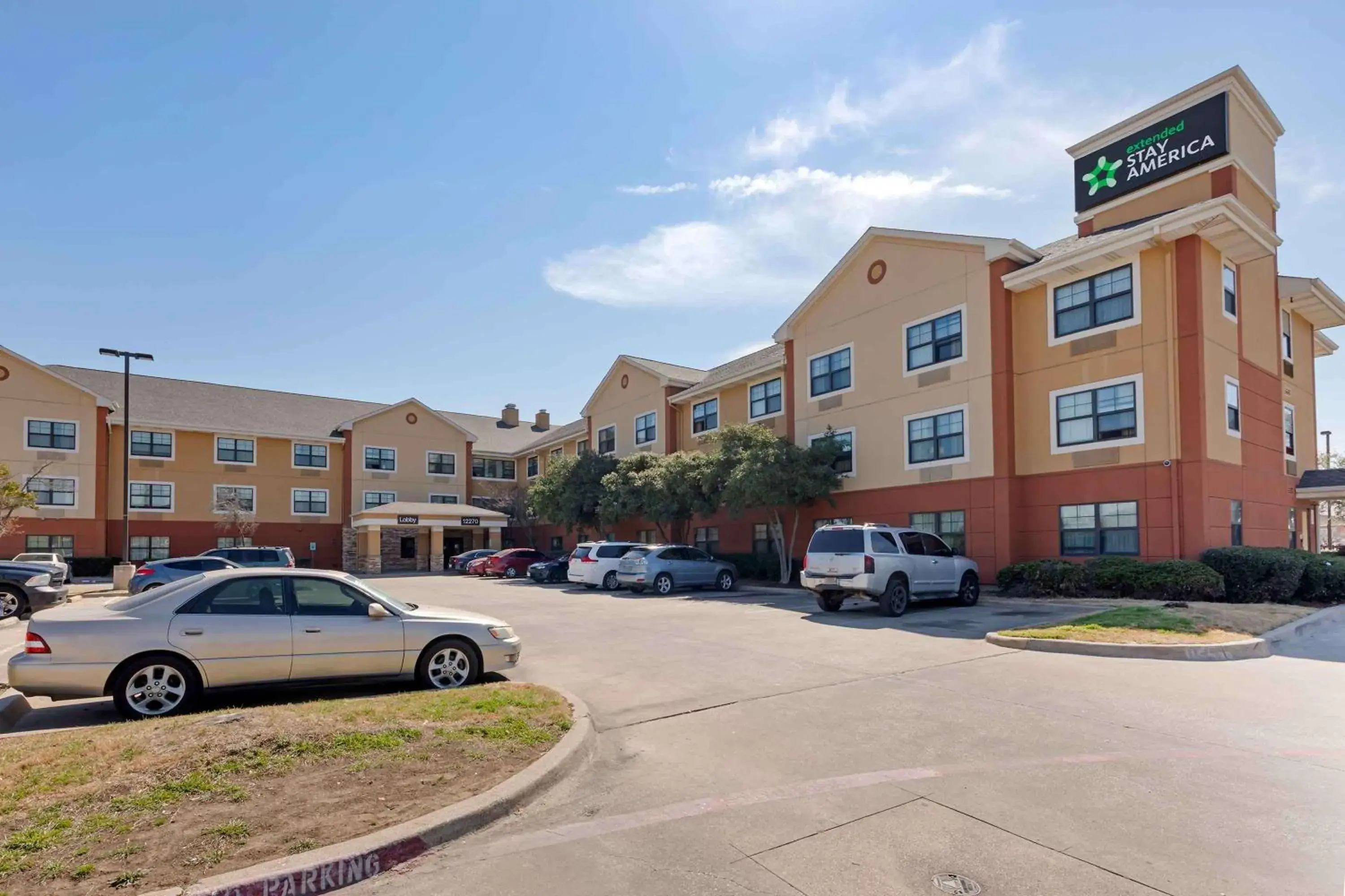 Property building in Extended Stay America Suites - Dallas - Greenville Avenue