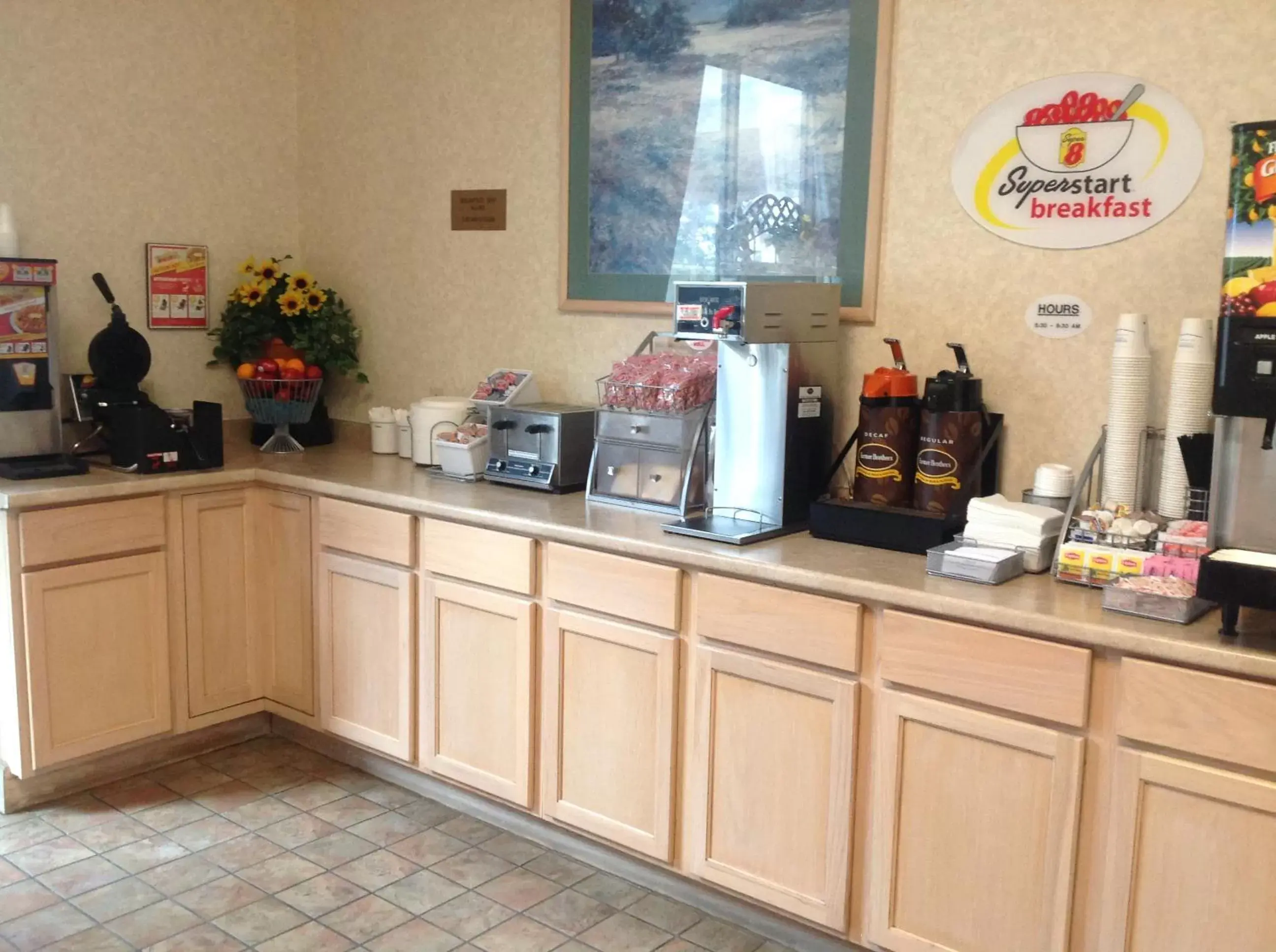 Continental breakfast in Super 8 by Wyndham Jasper TX