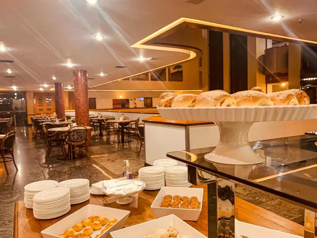 Buffet breakfast in Ouro Minas Hotel Belo Horizonte, Dolce by Wyndham