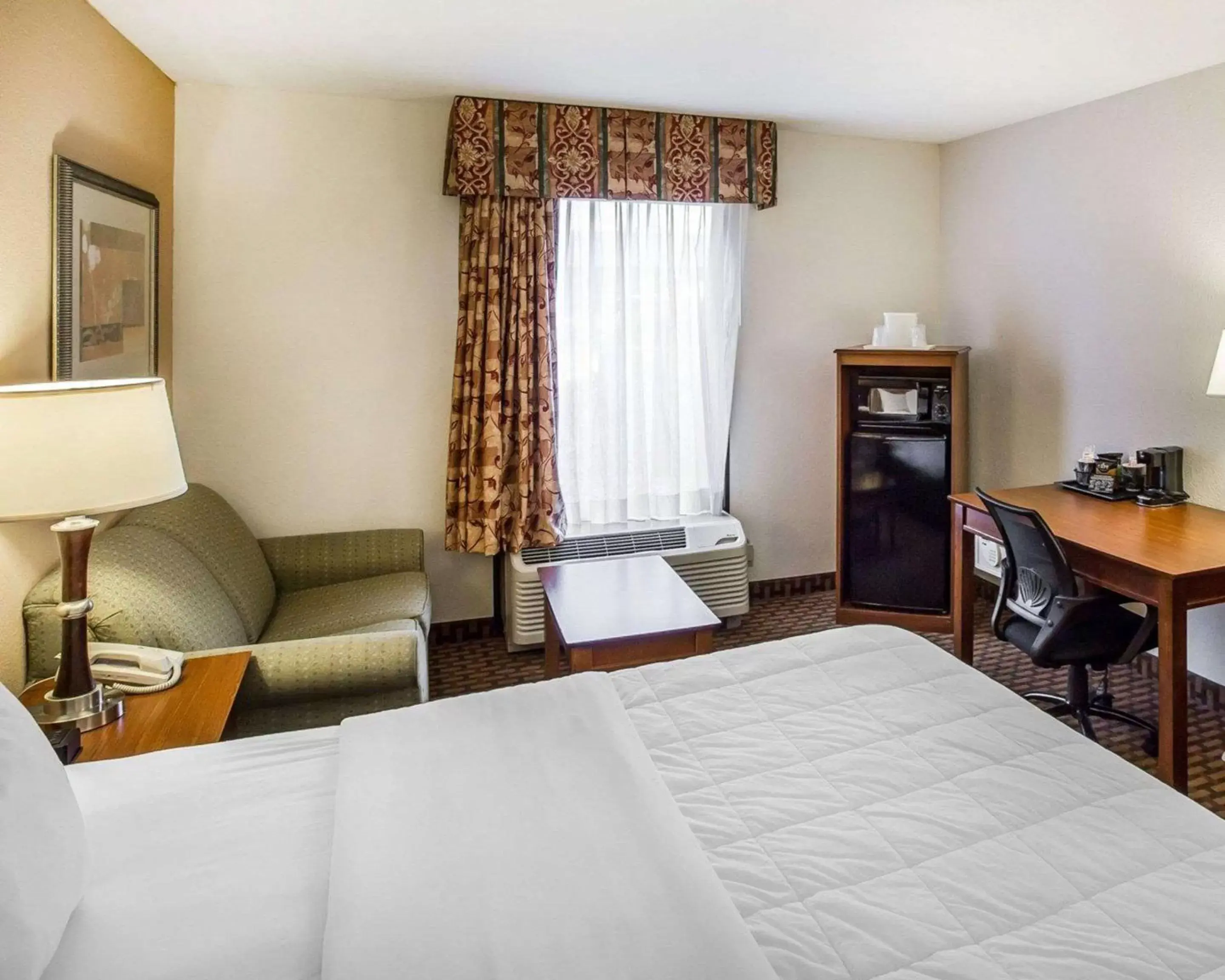 Photo of the whole room in Quality Inn & Suites Dawsonville