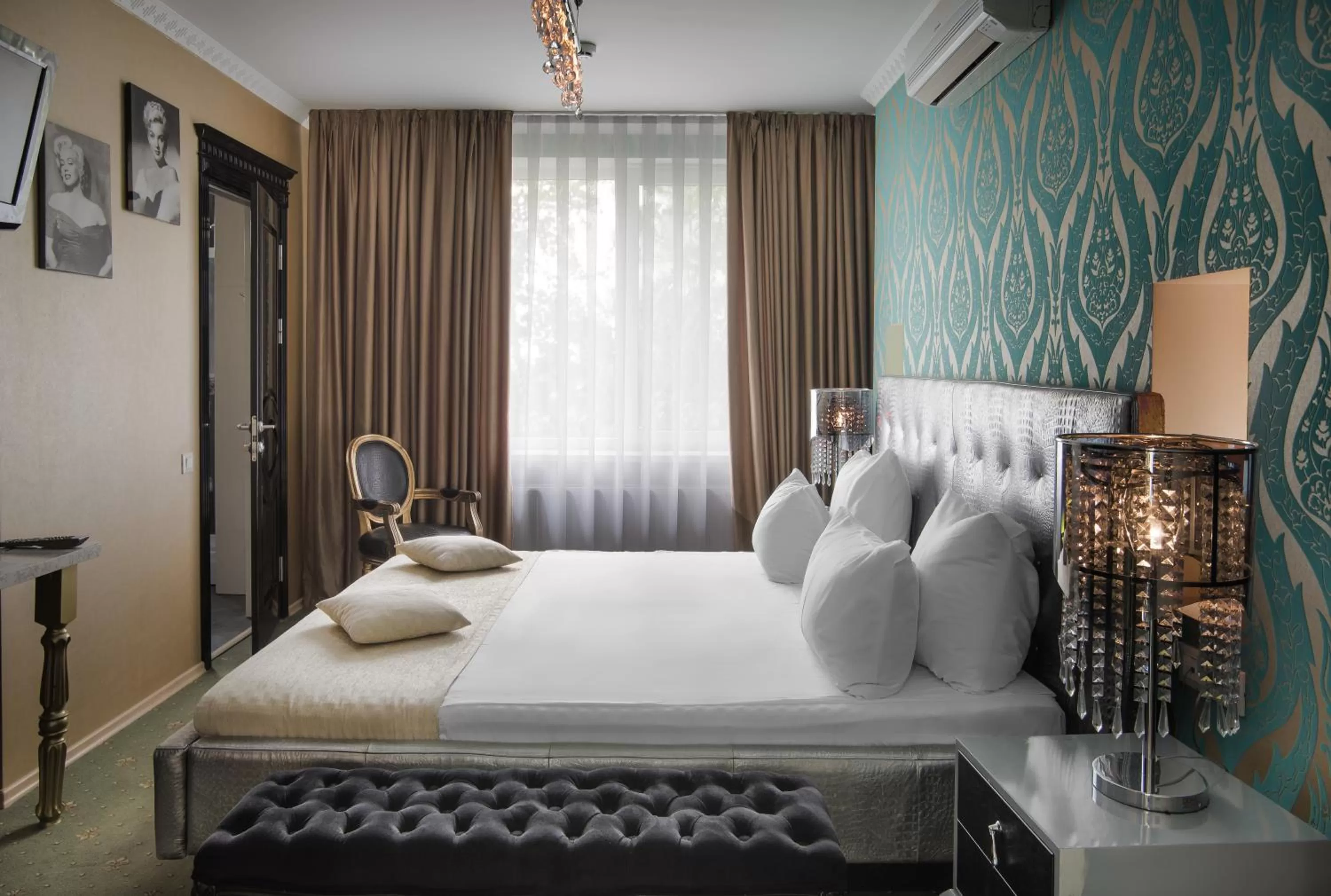 Photo of the whole room, Bed in Weekend Boutique Hotel