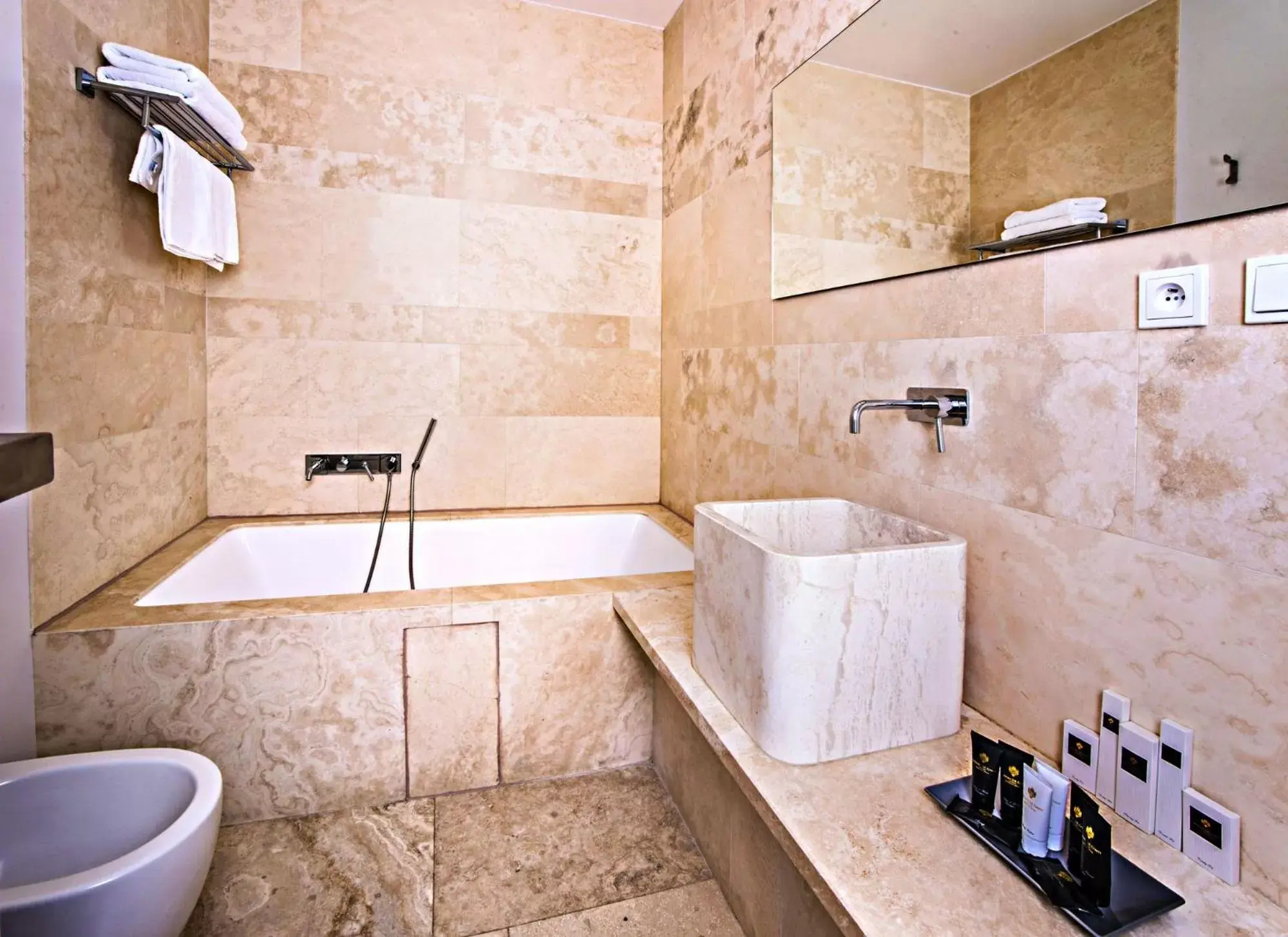Bathroom in Hotel Golden Crown